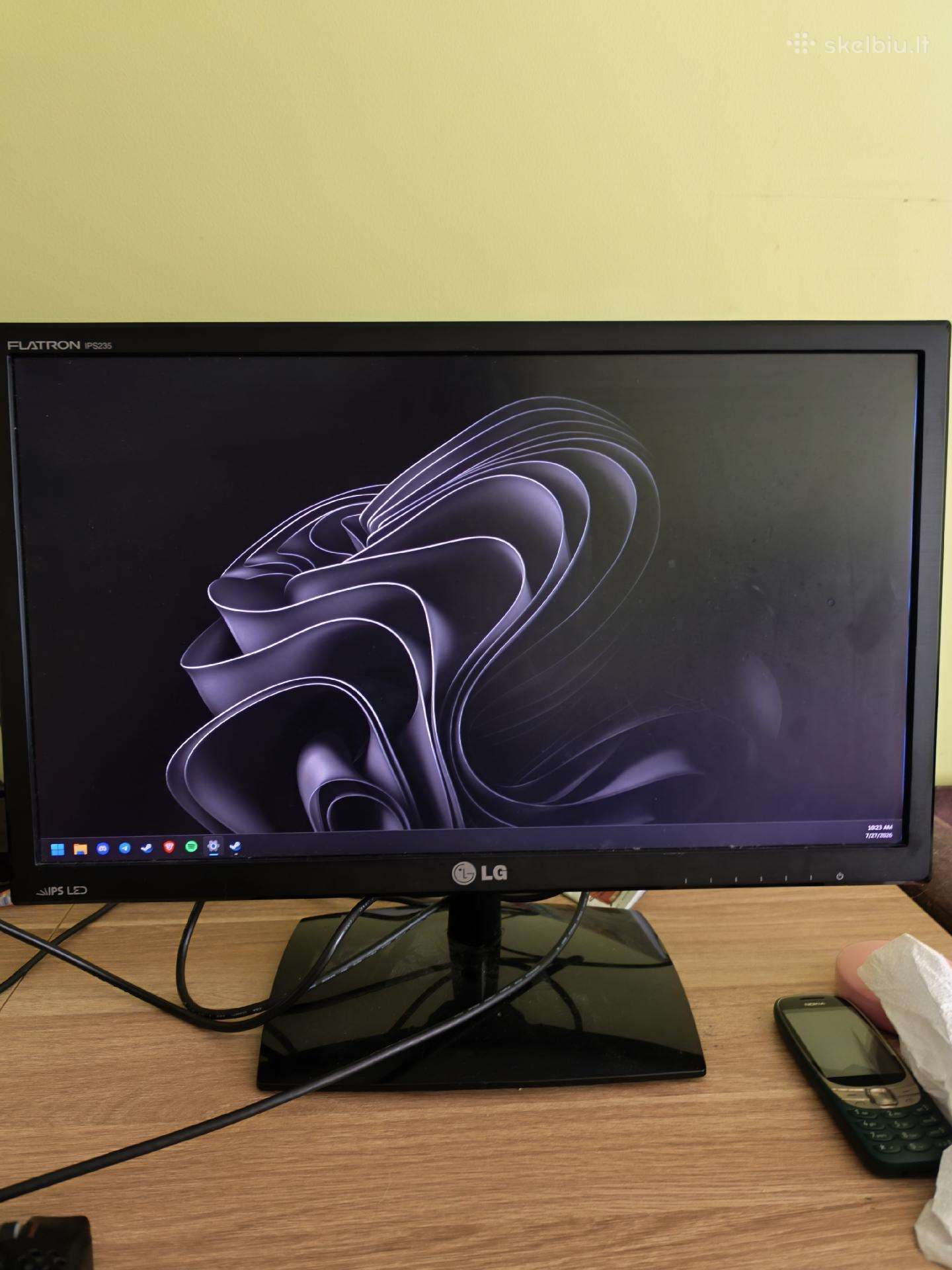 LG flatron ips235v monitorius