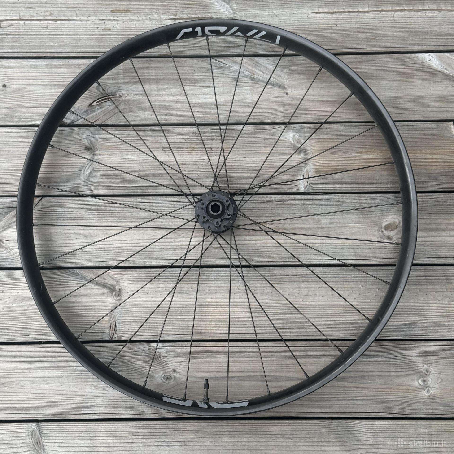 Karboninis Enve Am30 priekinis MTB ratas