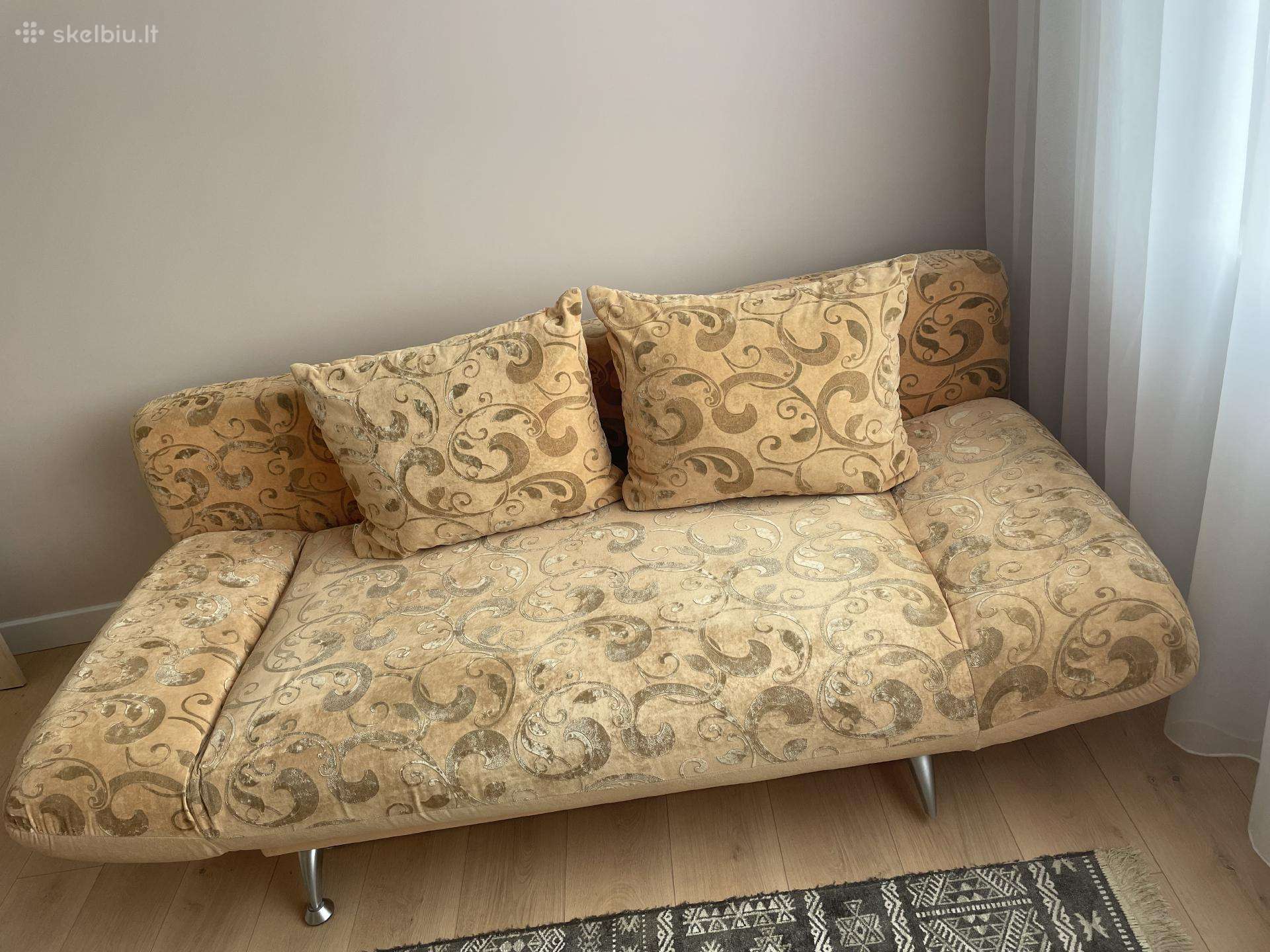 Atiduodama sofa + fotelis