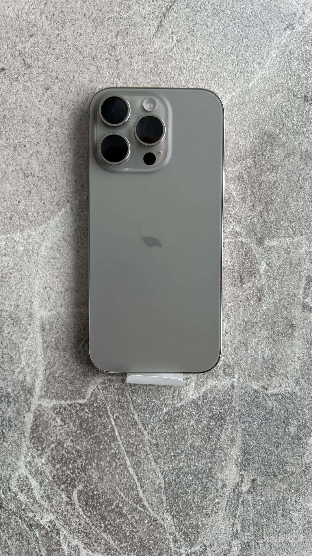 iPhone 16 pro 128gb