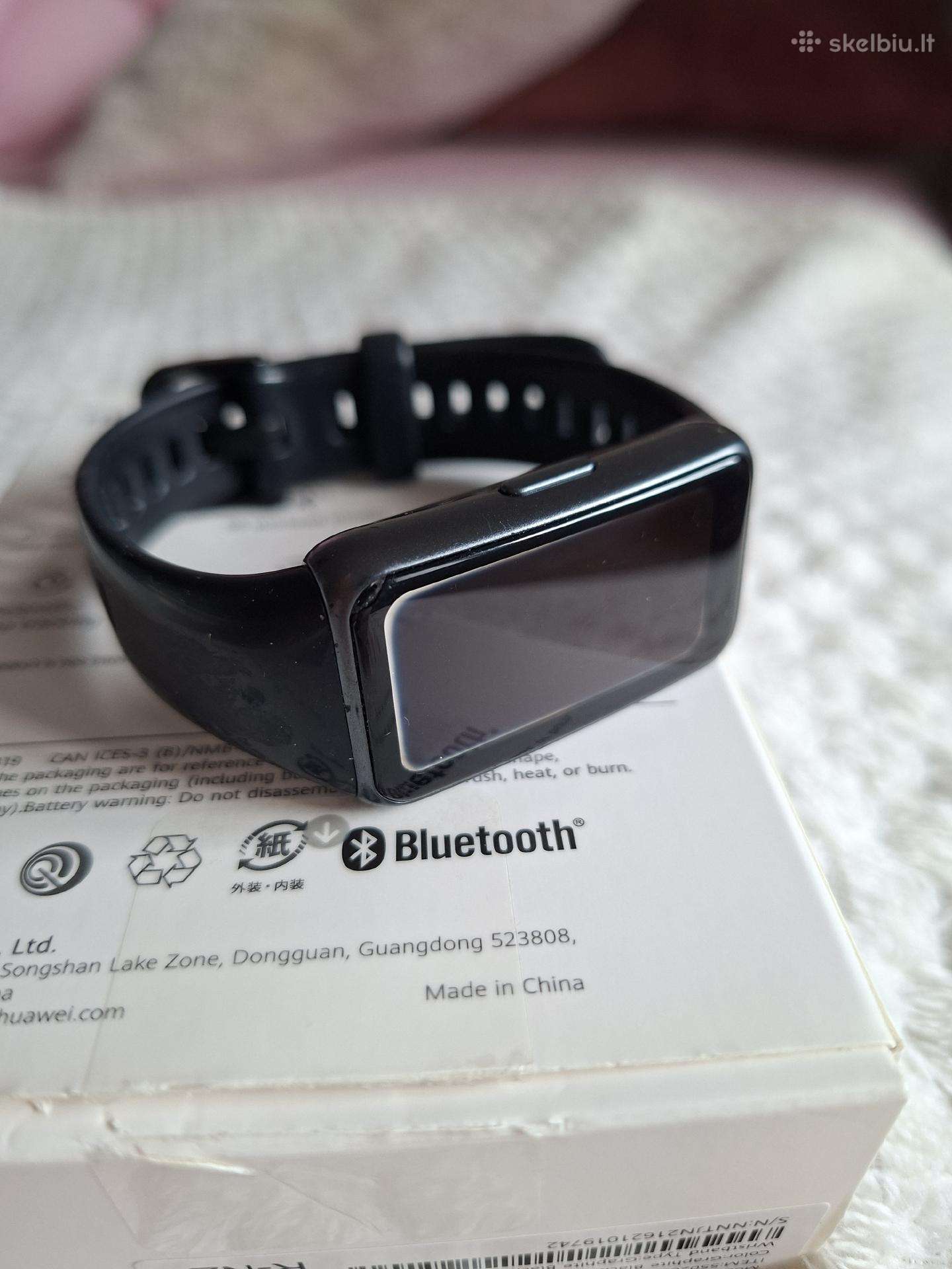 Huawei Band 6 išmanioji apyrankė su priedais