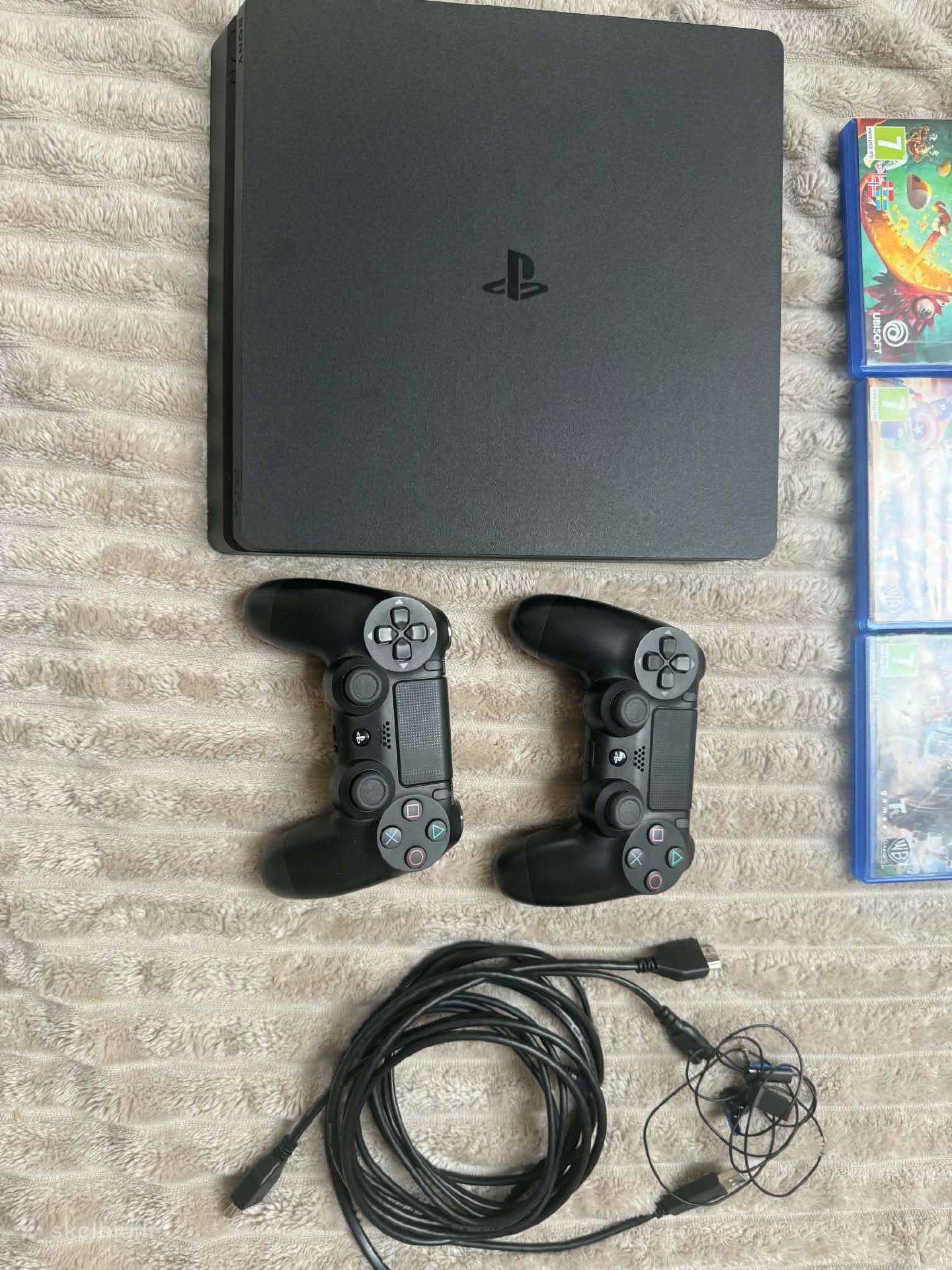 Parduodu Playstation 4