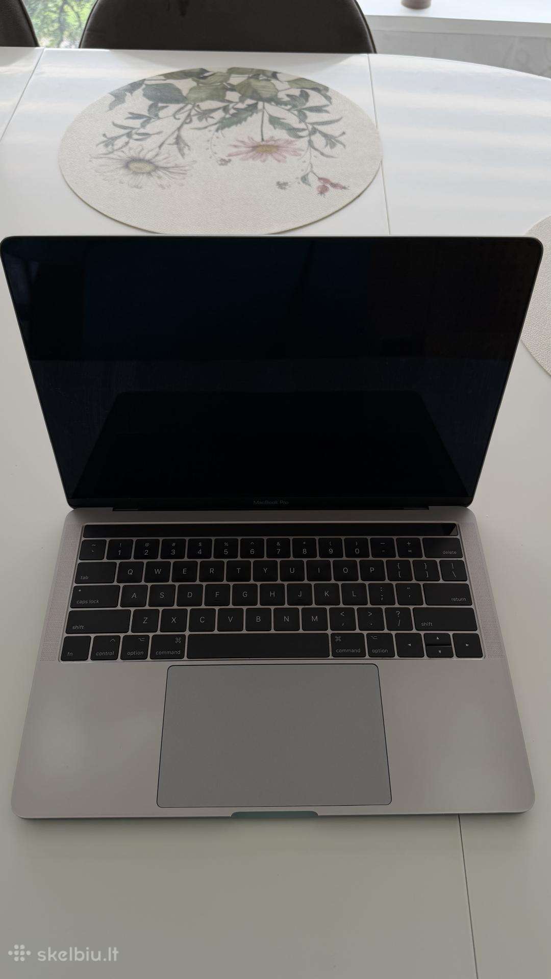 MacBook Pro model A1706