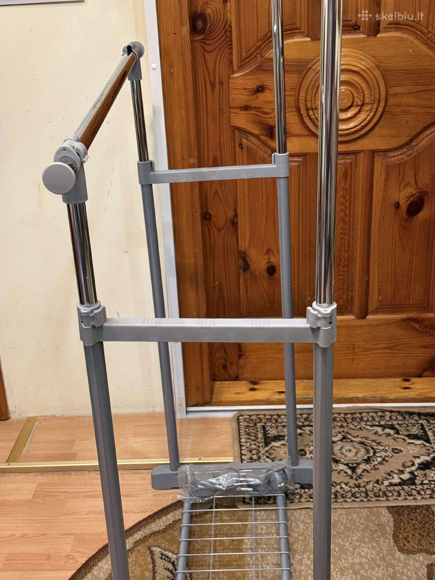 Reguliuojama metalinė dviguba drabužių kabykla