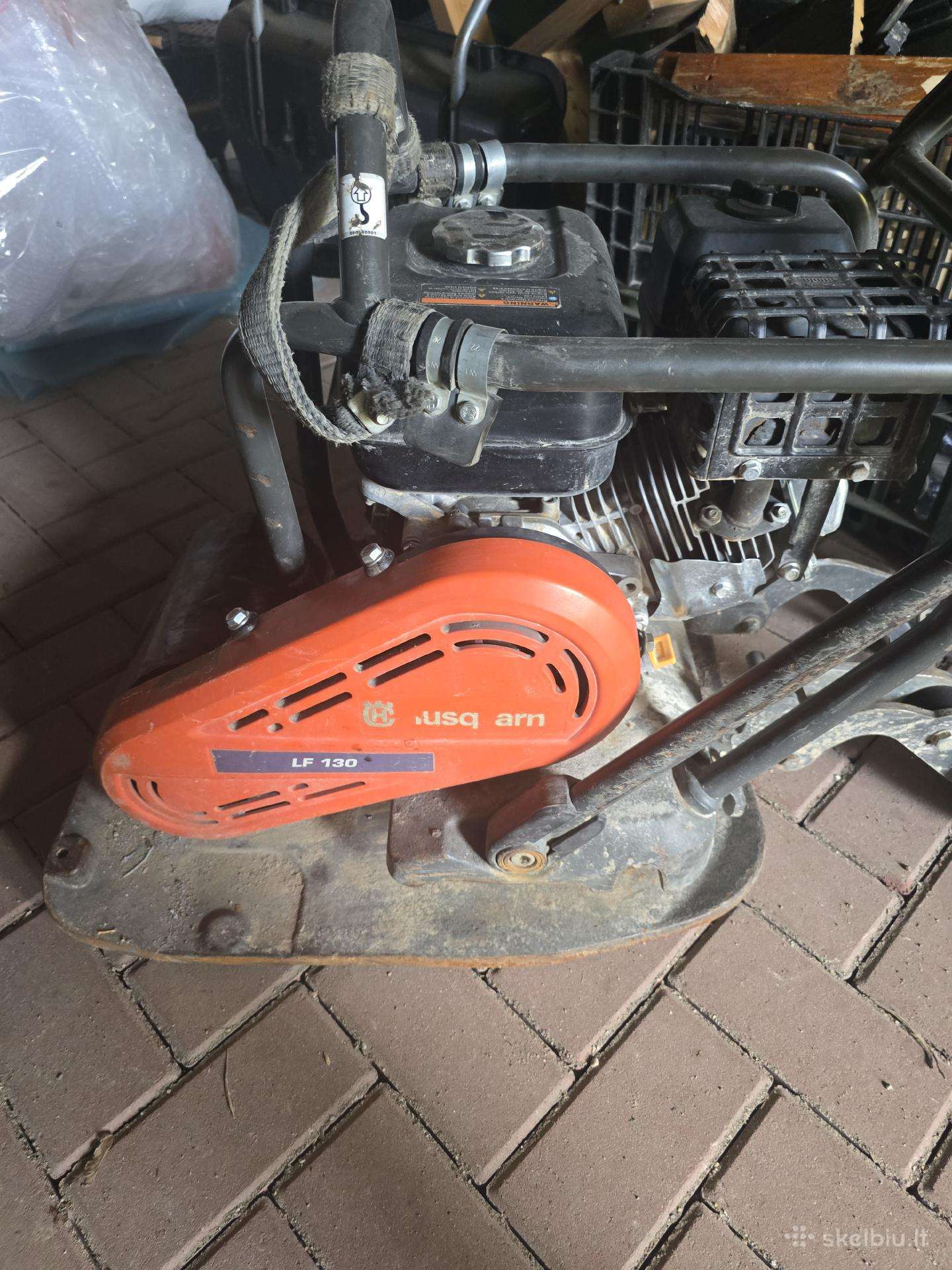 Vibroplokštė Husqvarna Lf 130
