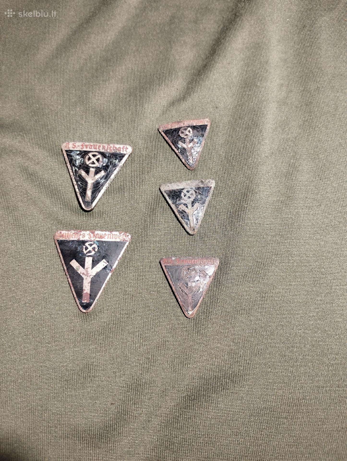 Vokiški ww2 moterų sąjungos narių ženkliukai