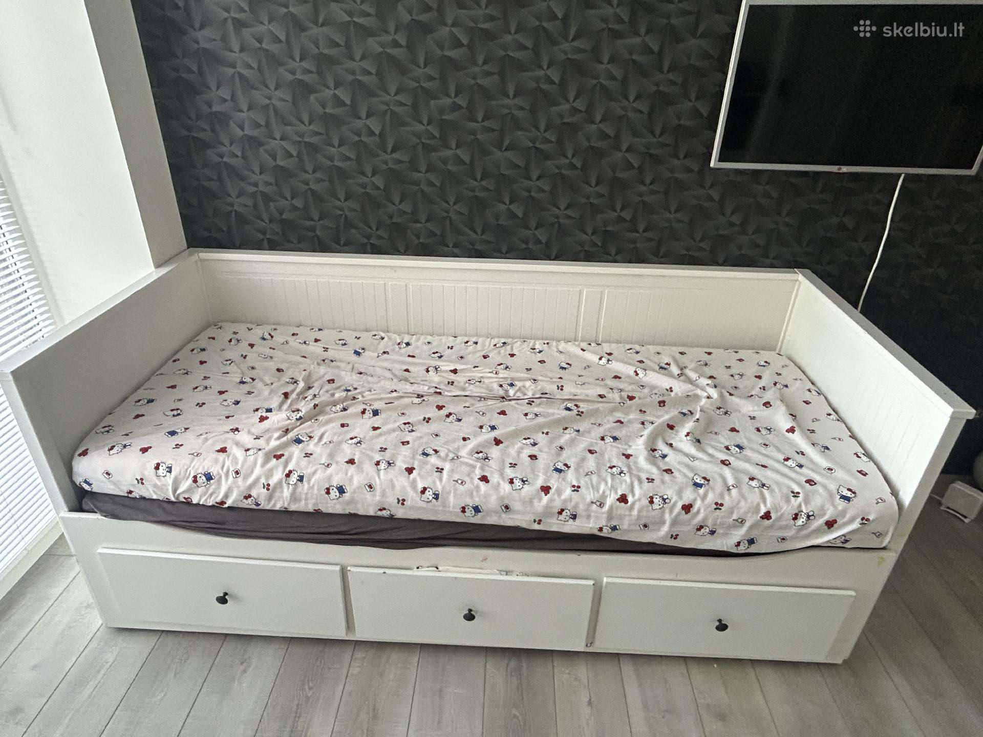 Hemnes Ikea lova