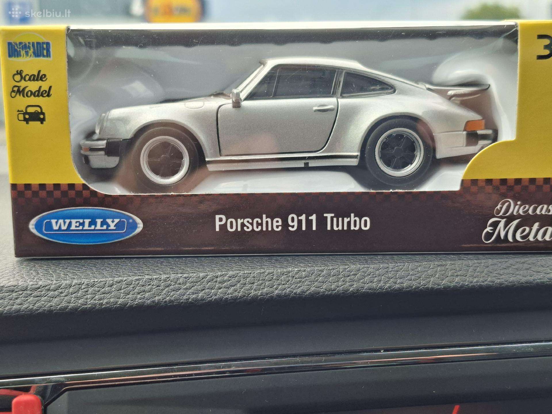 1:32 Porsche 911 Turbo