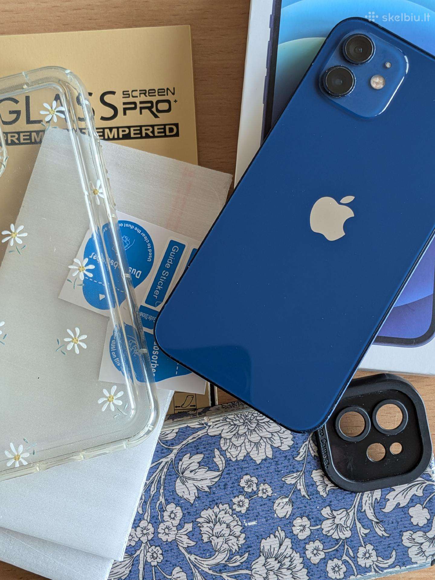 Apple iPhone 12