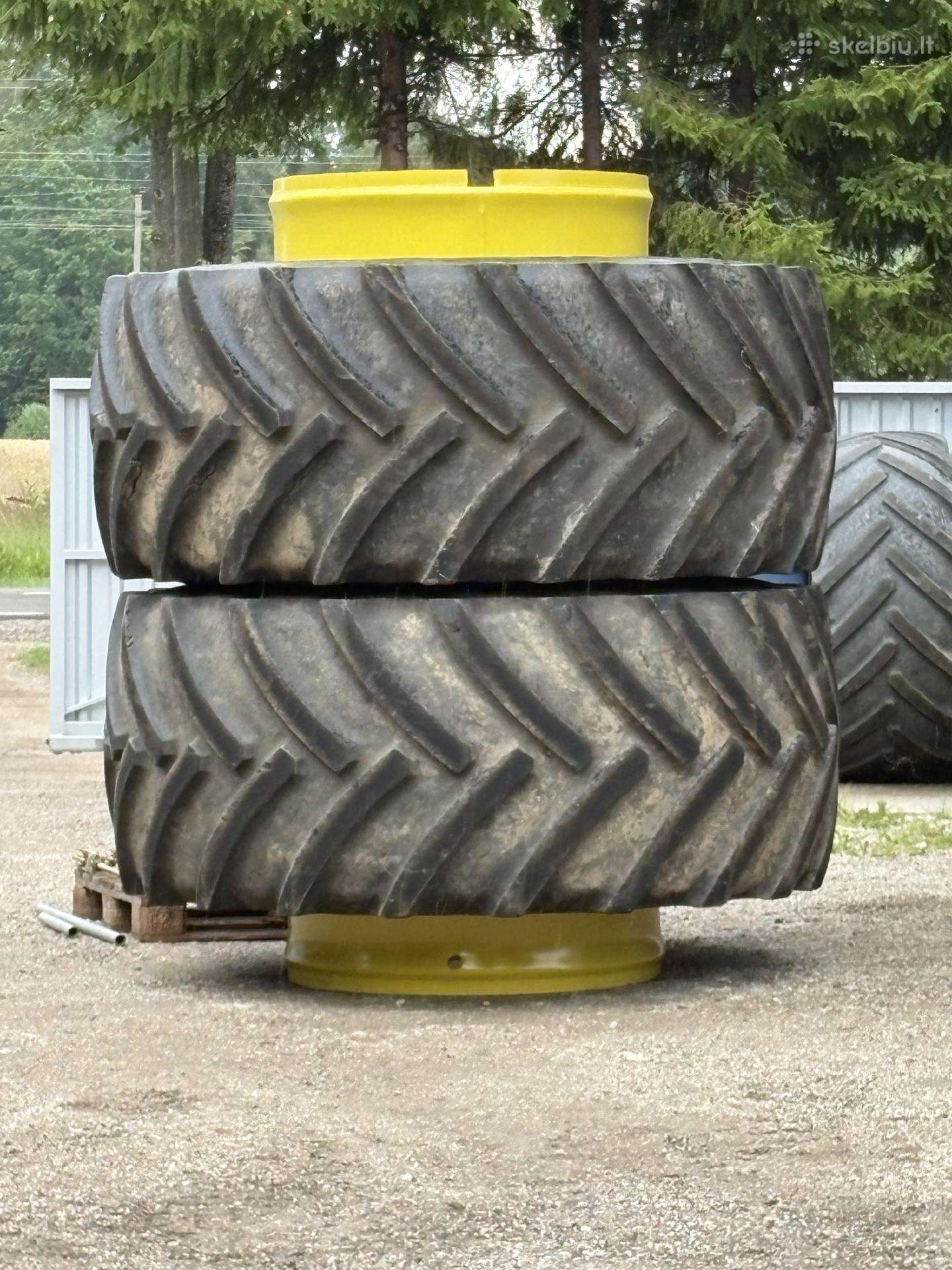 900/60r42 Mitas Sft dubliai
