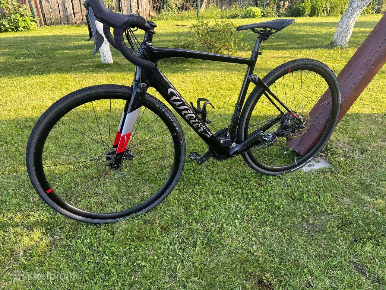 Wilier Cento 1 Hybrid