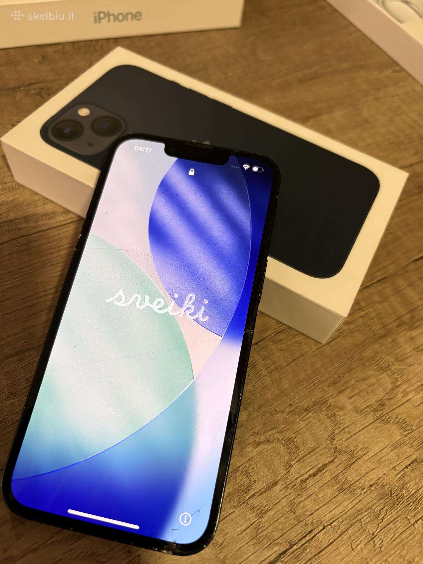 iPhone 13