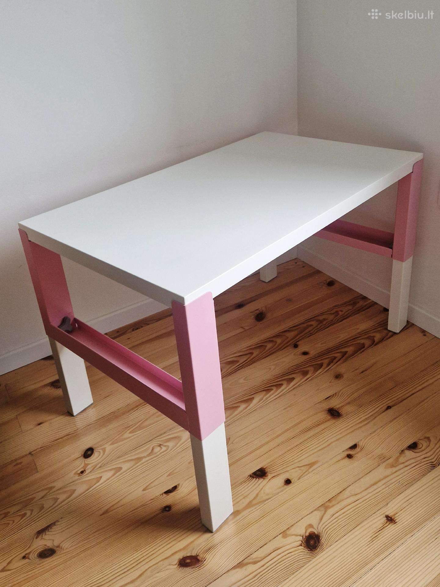 Ikea Pahl reguliuojamas stalas