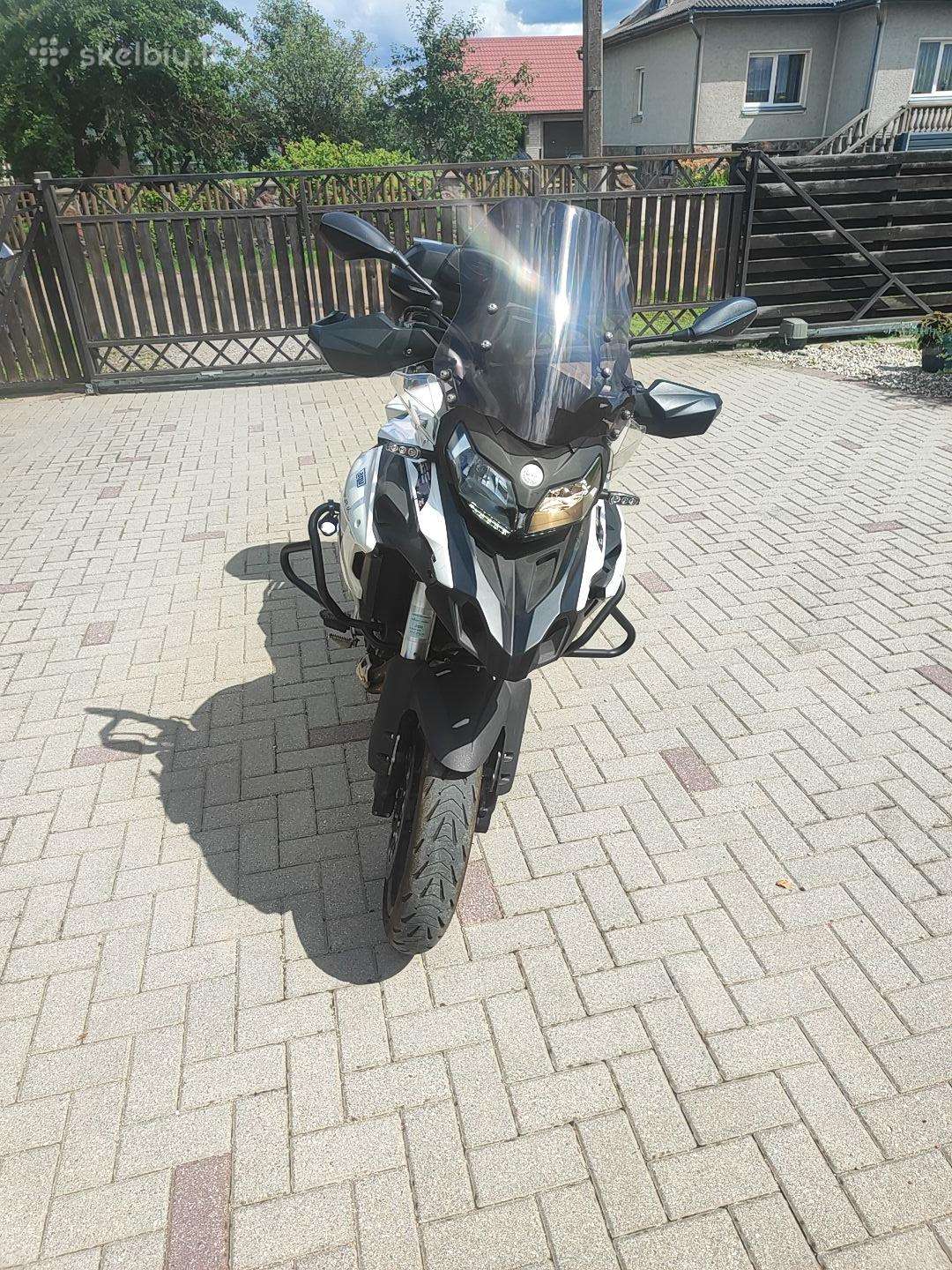 Benelli 502 C 500cc, scooters / mopeds