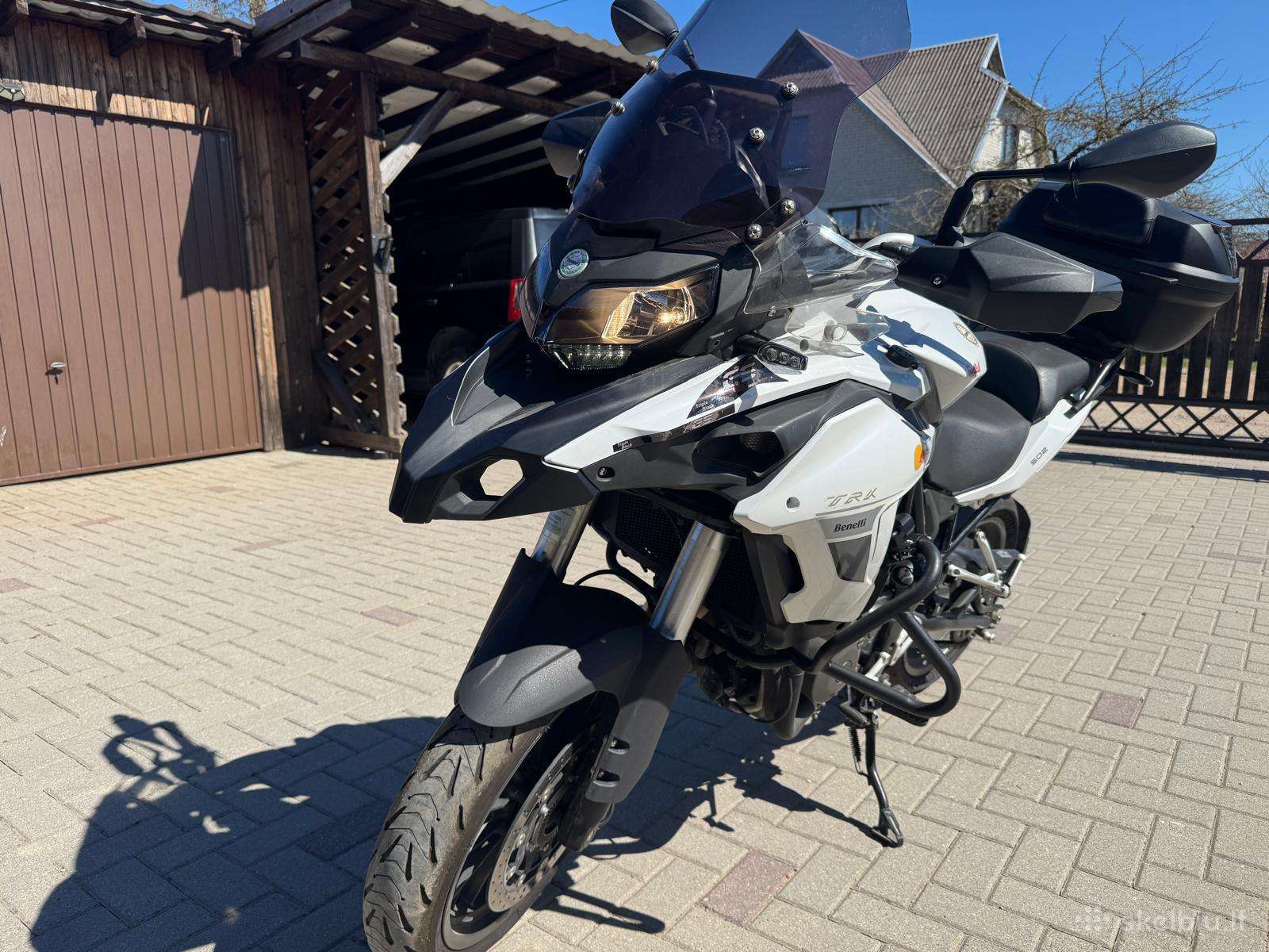 Benelli 502 C 500cc, scooters / mopeds