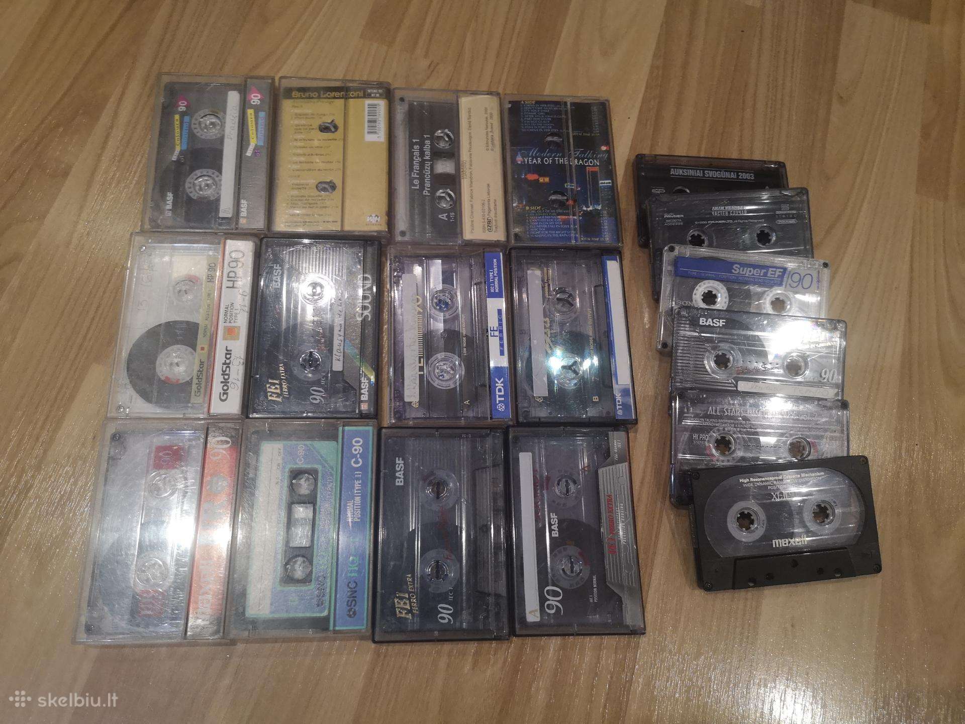 Audio kasetės su dėklu