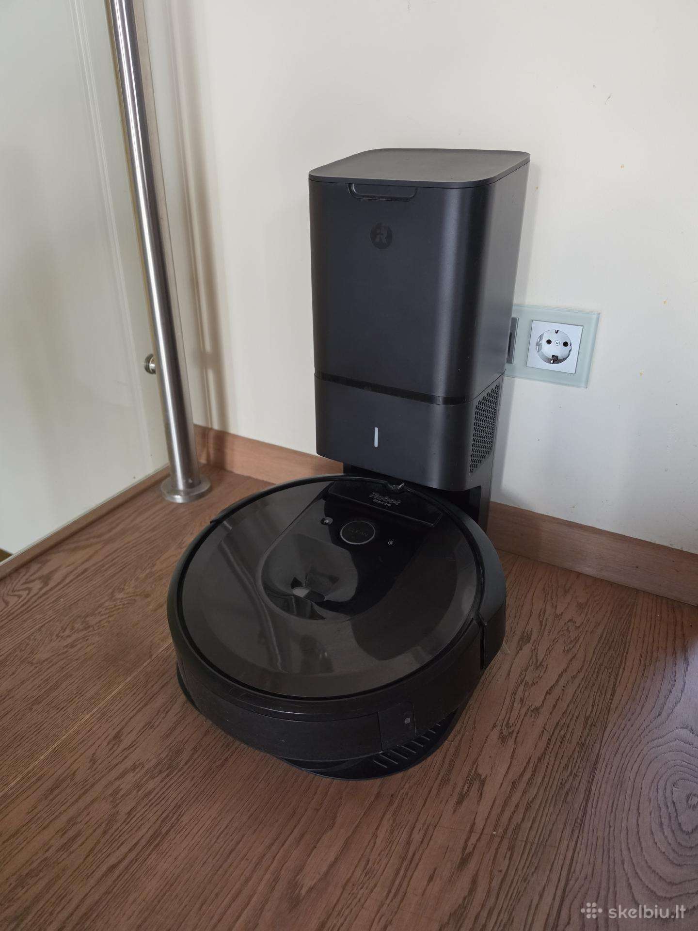 Parduodamas Roomba i7+