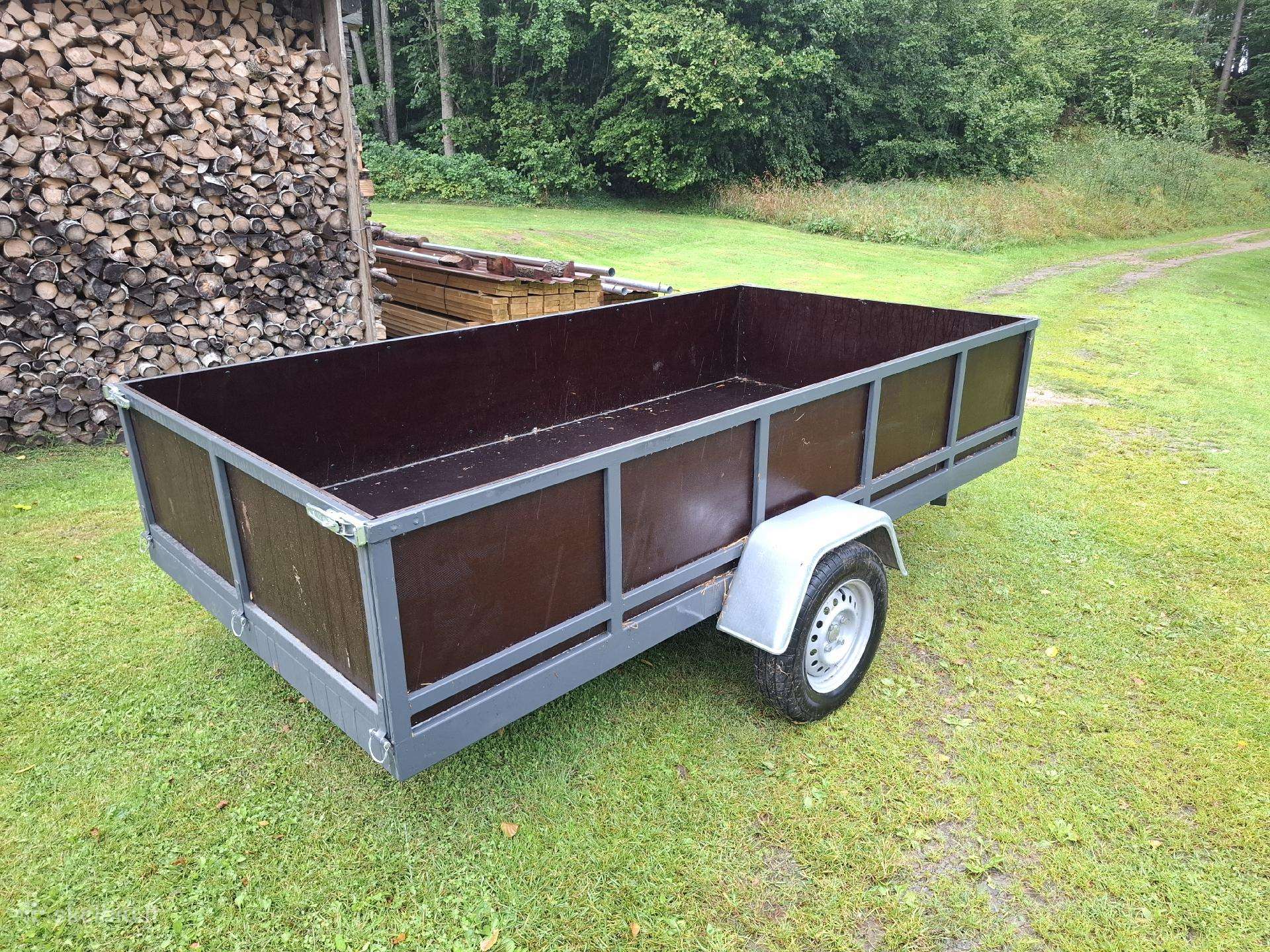 -Kita-, passenger car trailers