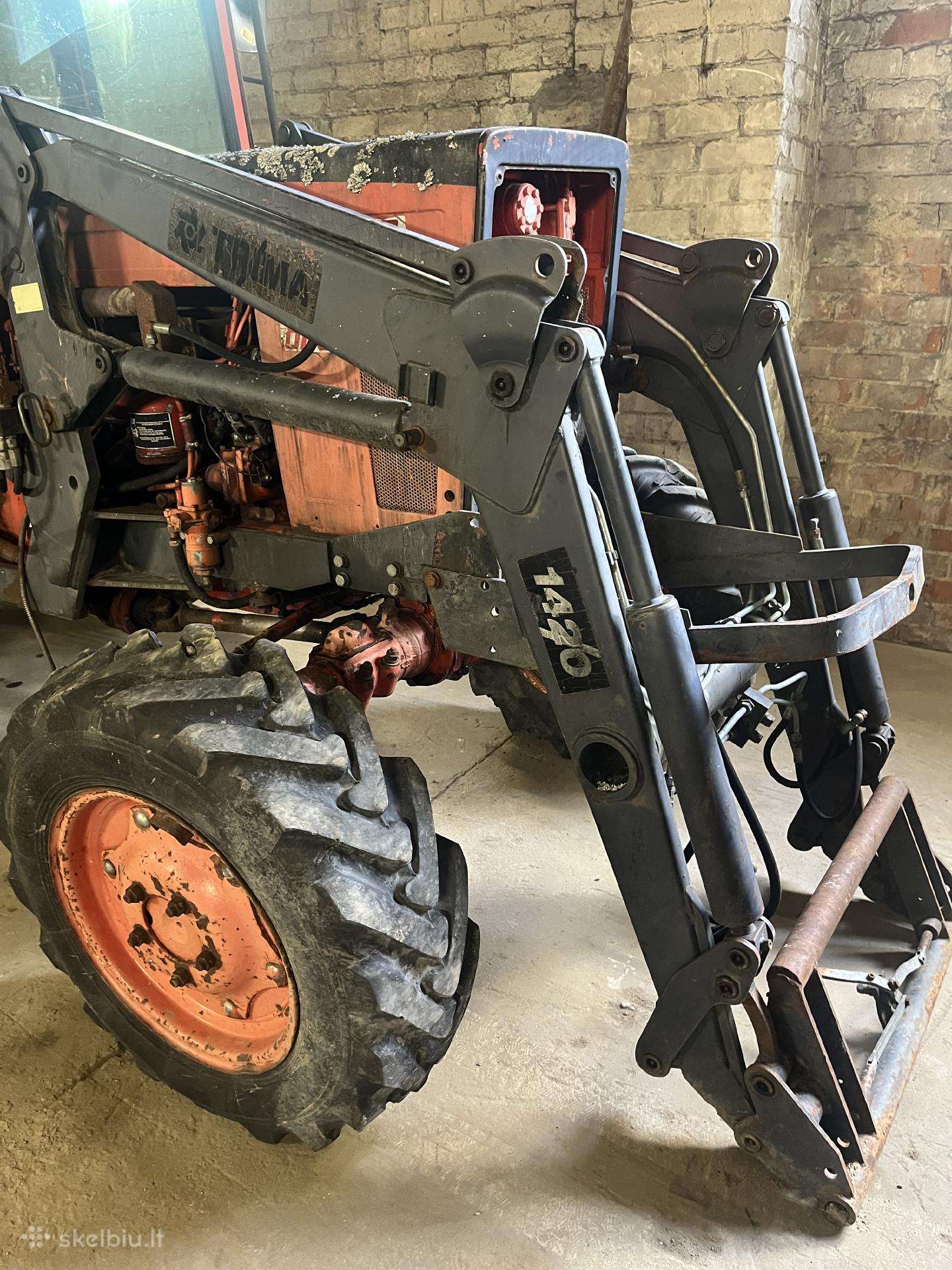 Mtz frontalinis krautuvas