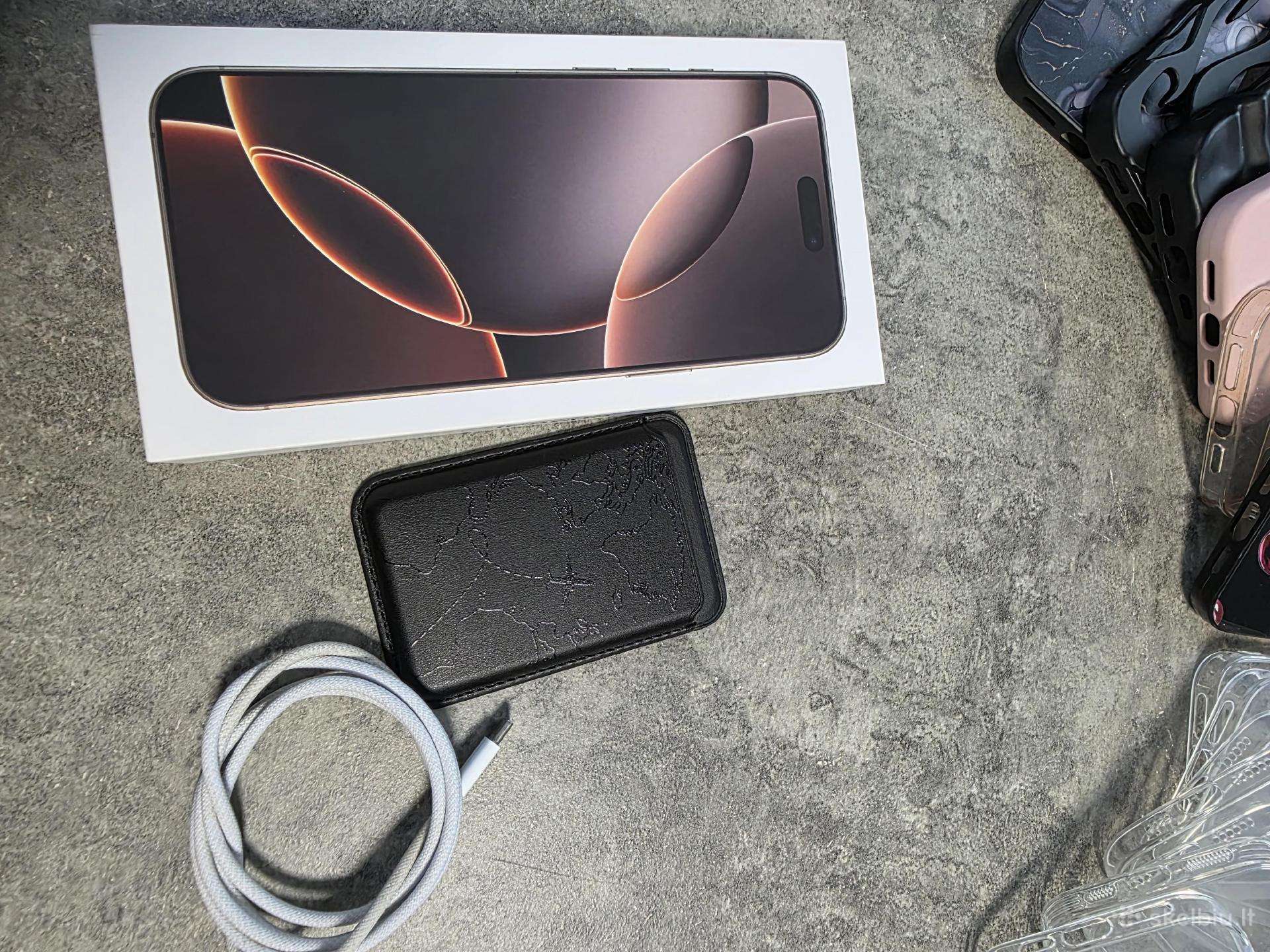 „iPhone 16 Pro Max“ (256 GB, Gold).