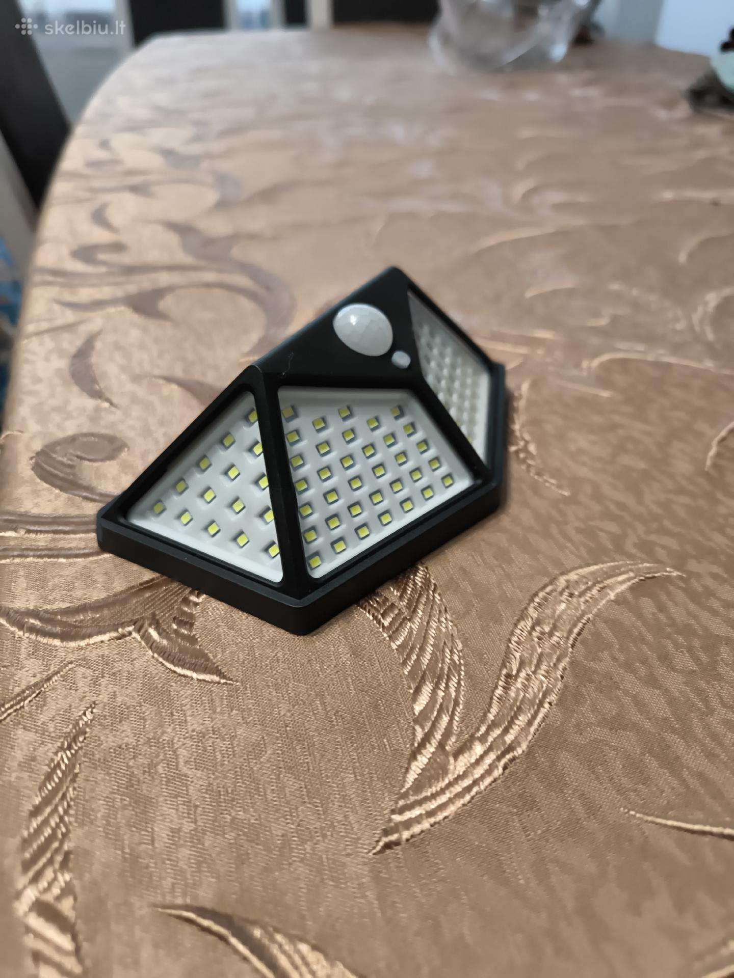 LED lauko lempos, su bateriją