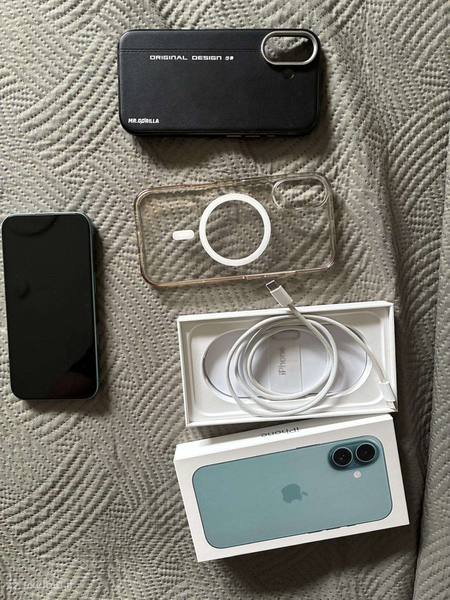 iPhone 16 128gb
