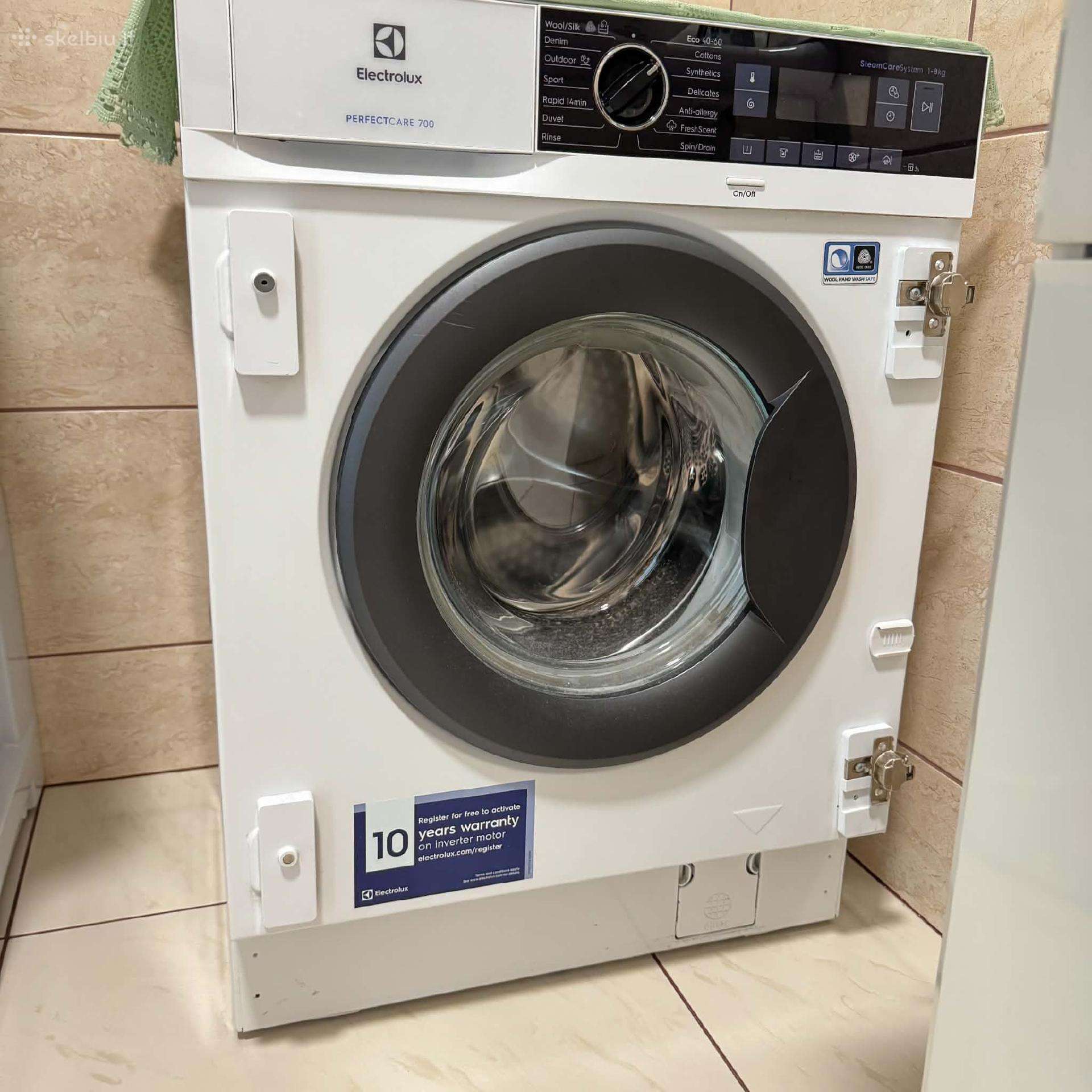 Electrolux Perfectcare 700 įmontuojama.