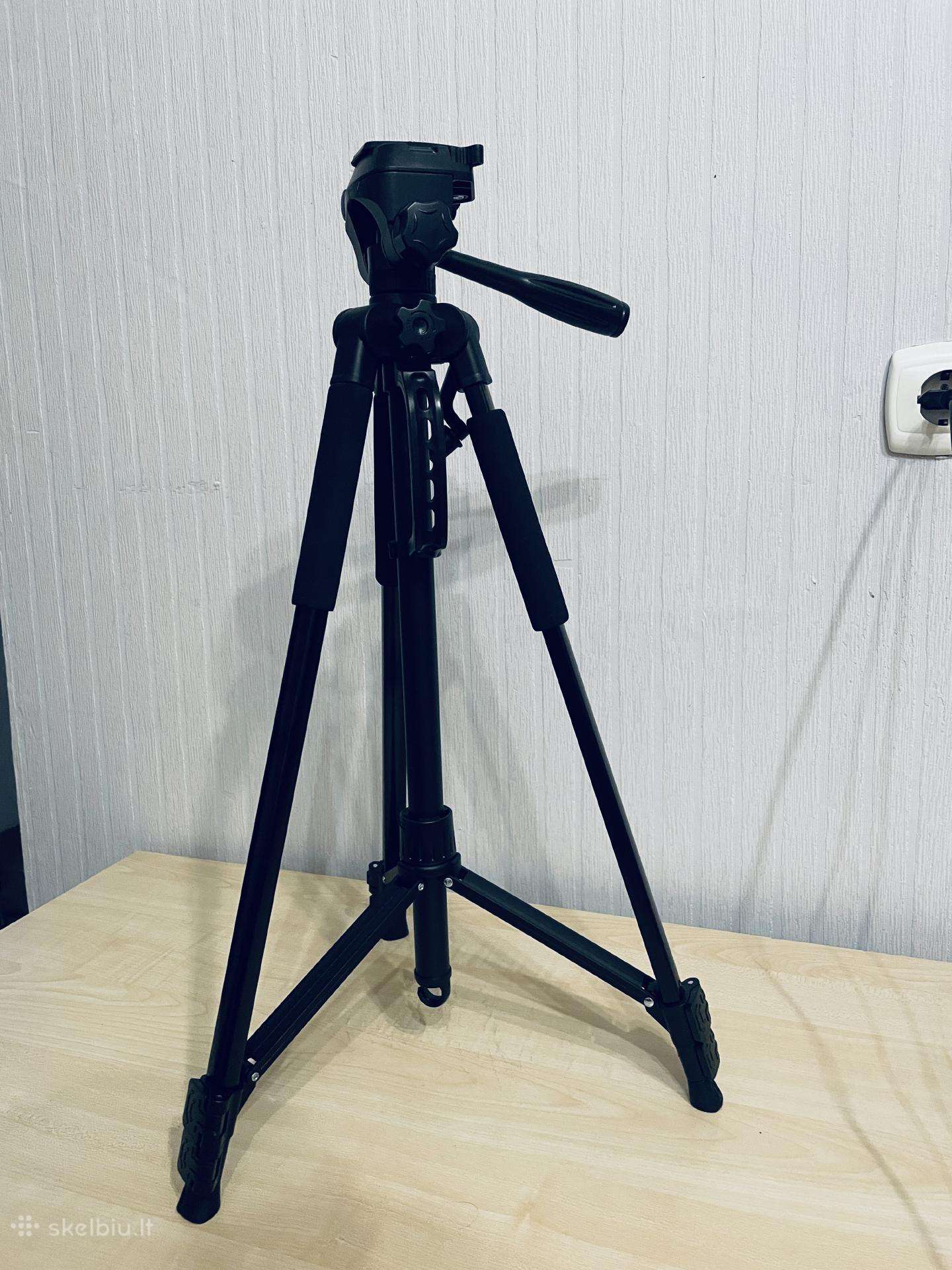 Tripod - trikojis stovas kamerai