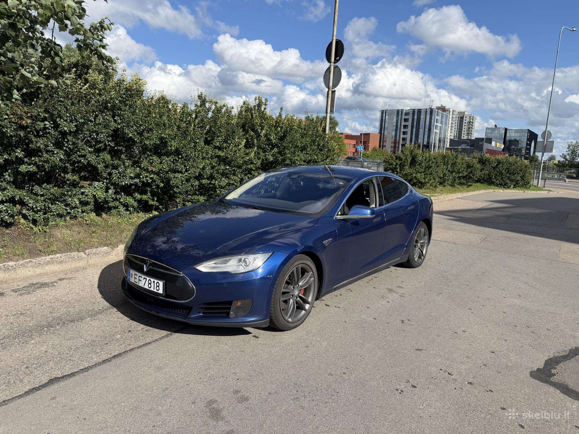Tesla model s, 85kw/h, 2015, (4*4) 311kw