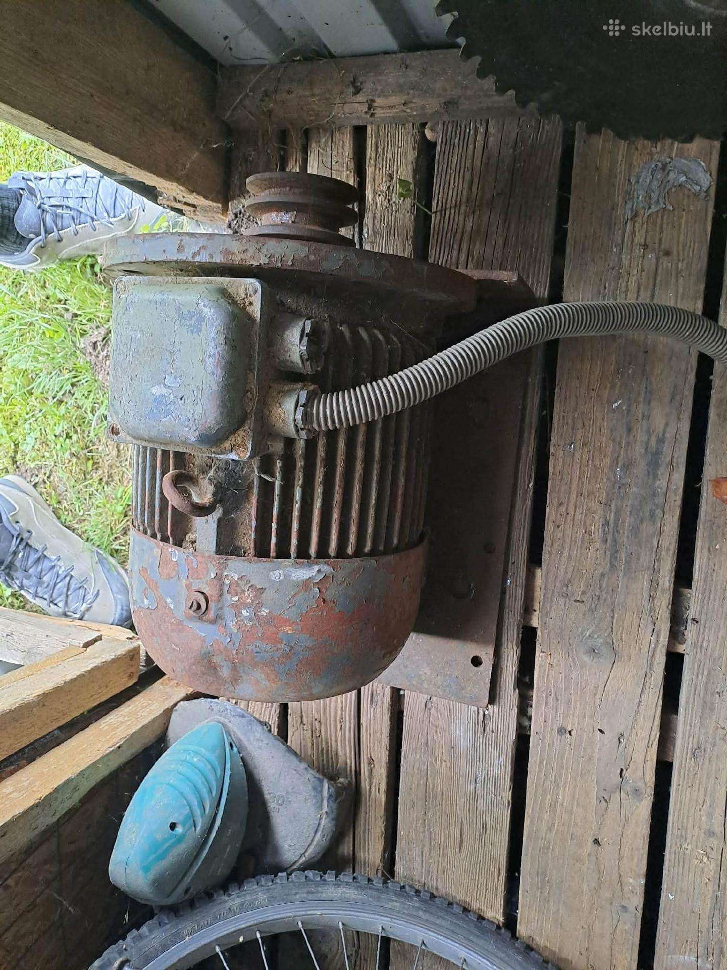 Parduodu Trifazi elektrinį kreizo variklį