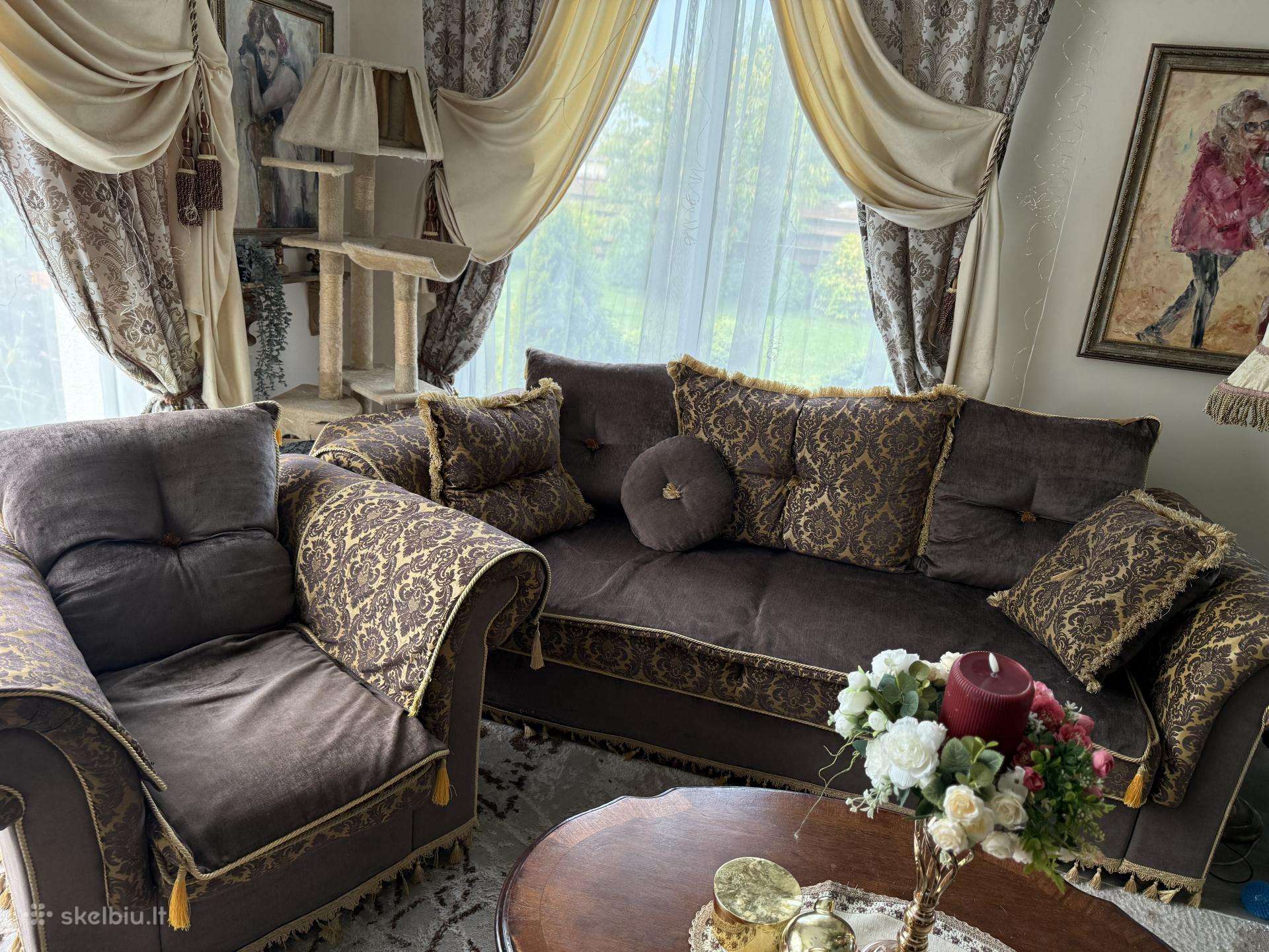 Parduodamas minkštų baldų komplektas – sofa-lova