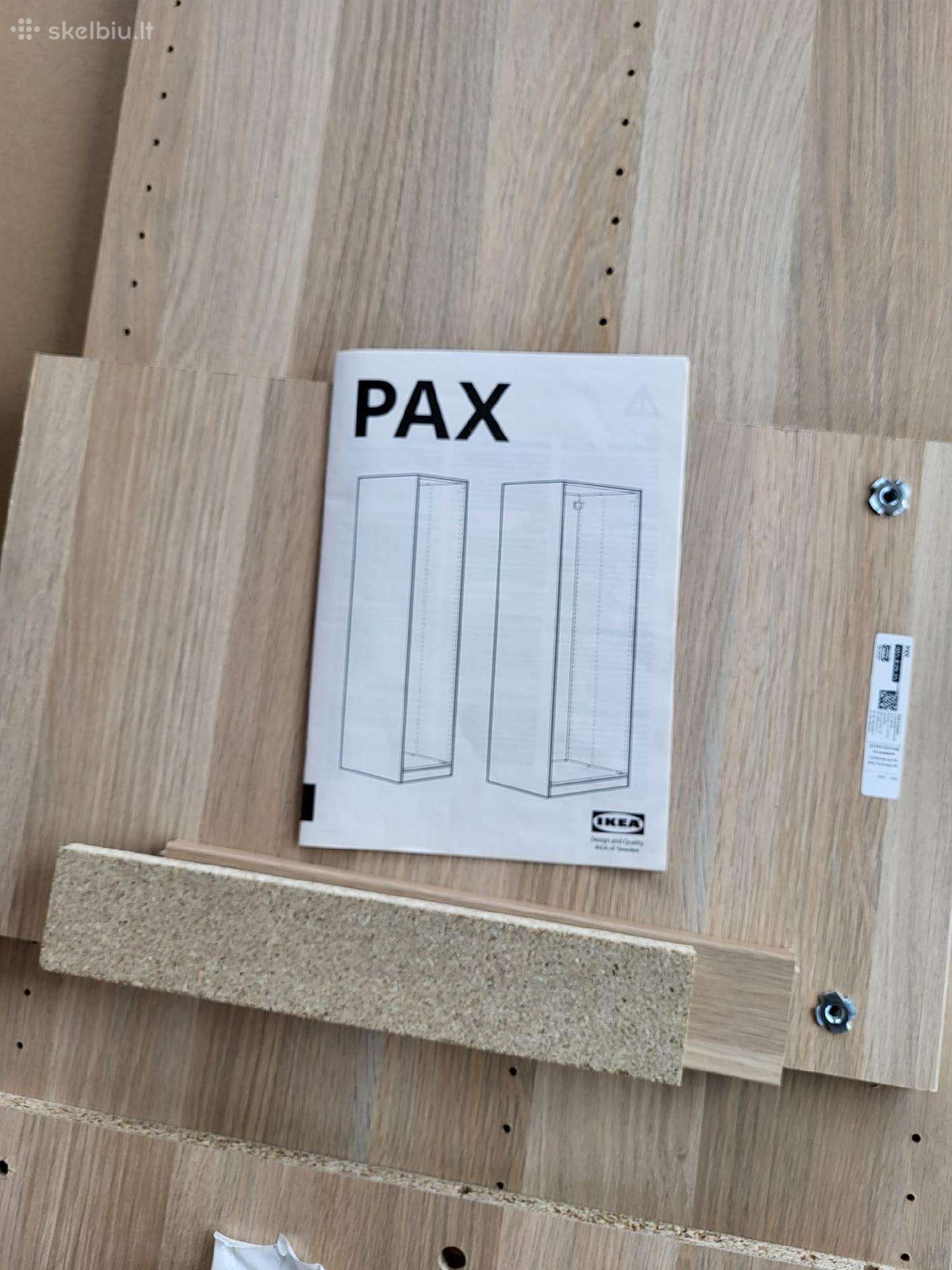 Spinta Pax iš Ikea, 39x58x236cm, beicuotas ąžuolas