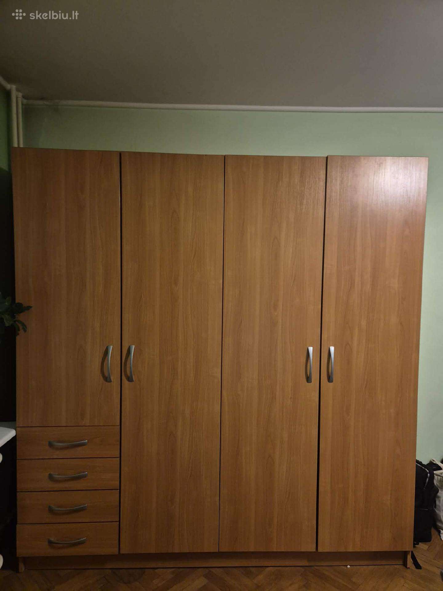 Talpi 4 durų spinta