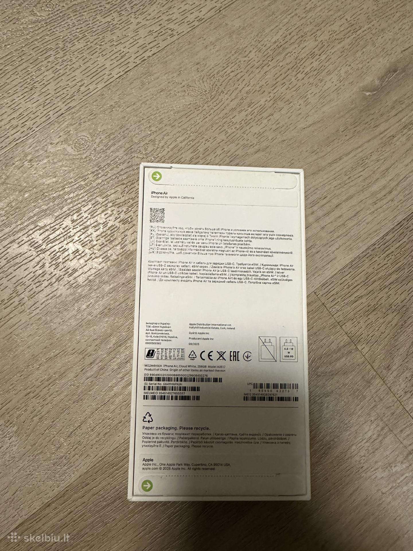 iPhone Air, Cloud White, 256gb