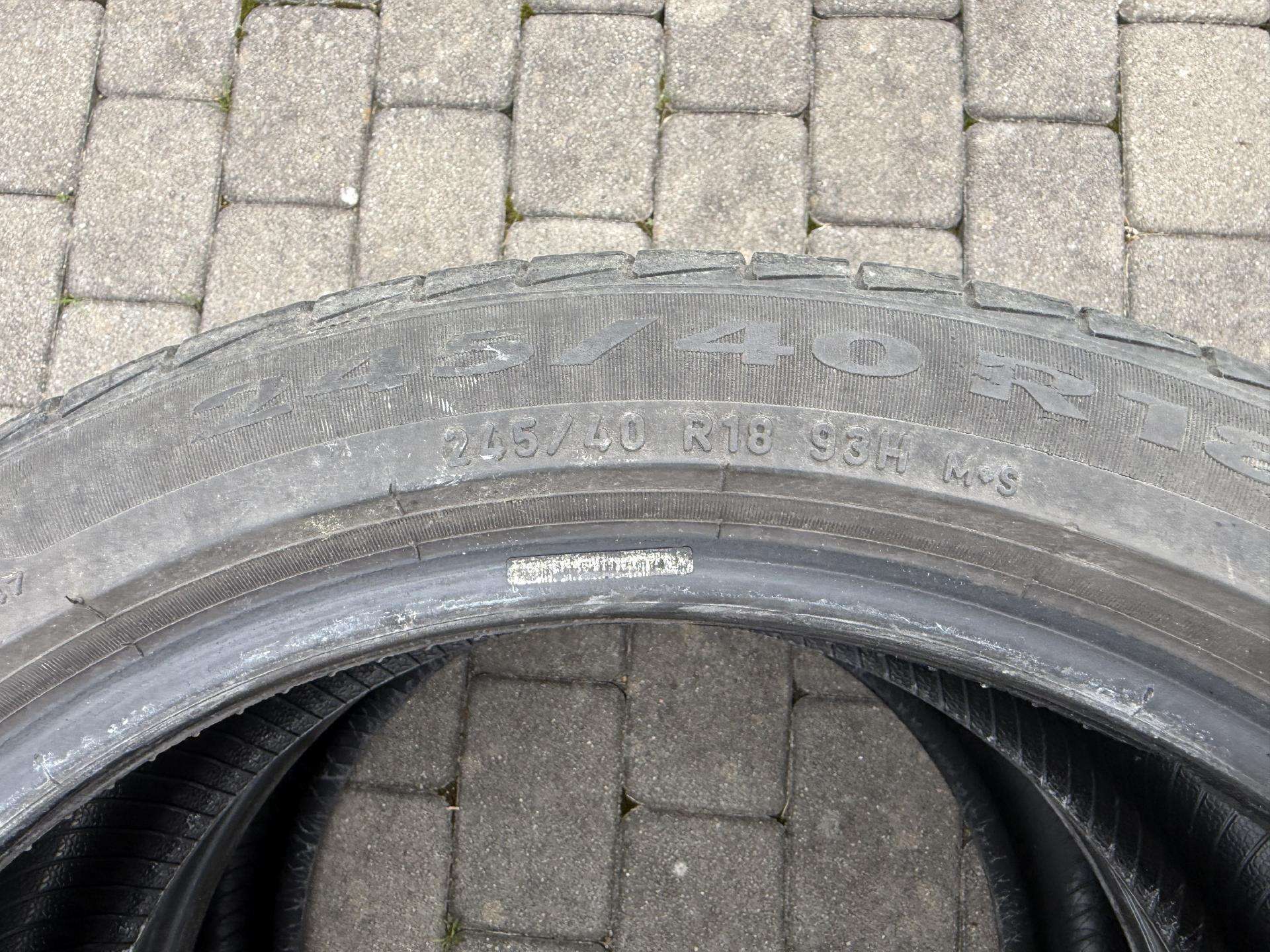Pirelli, всесезонные 245/40 R18