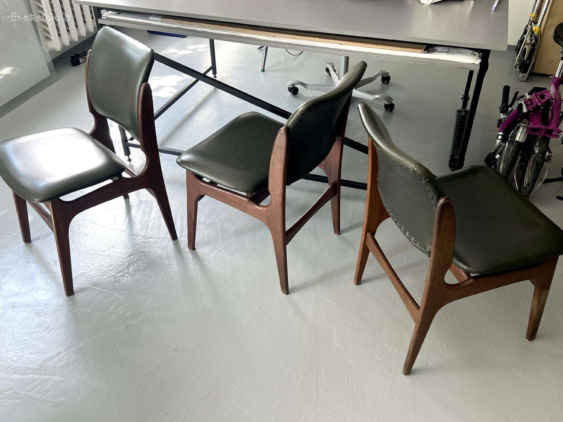 Mid-century modern kėdės