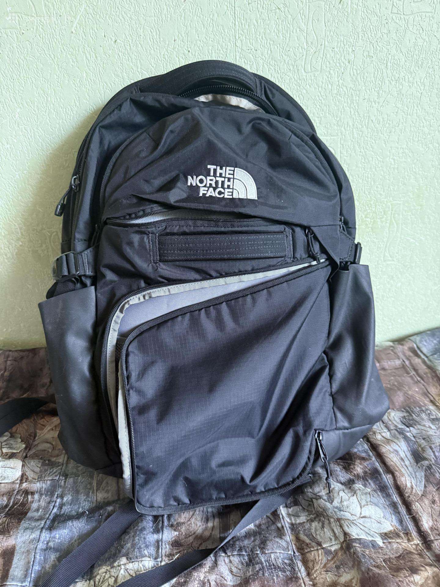 Tnf Router Backpack