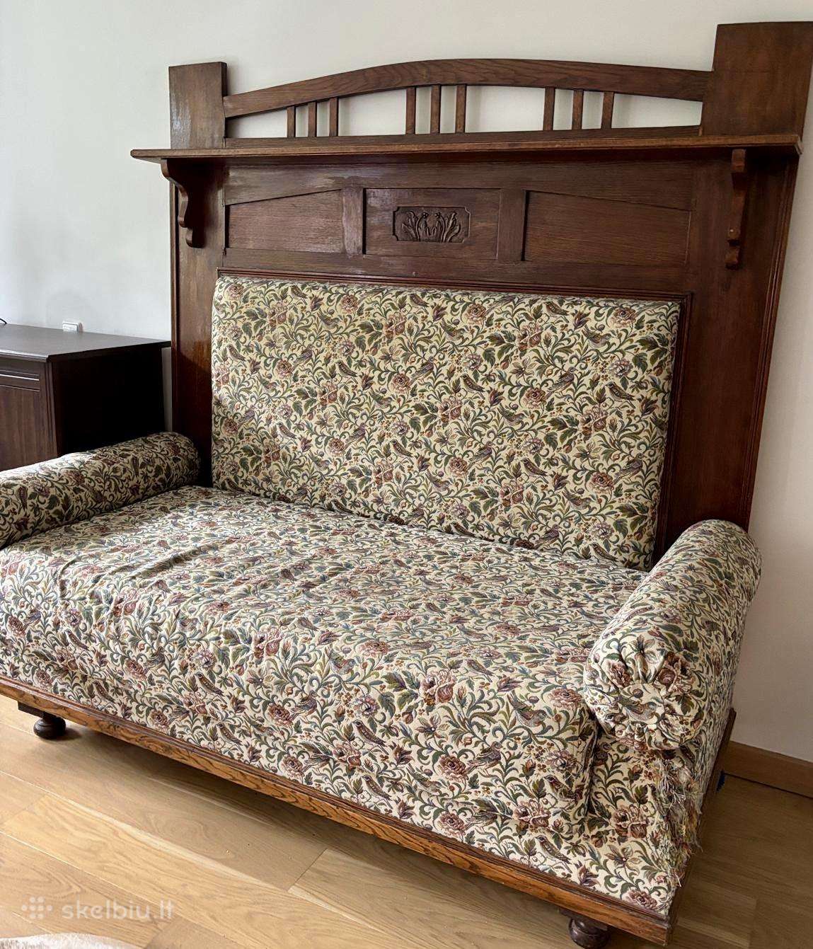 Senovinė restauruota sofa-kanapa