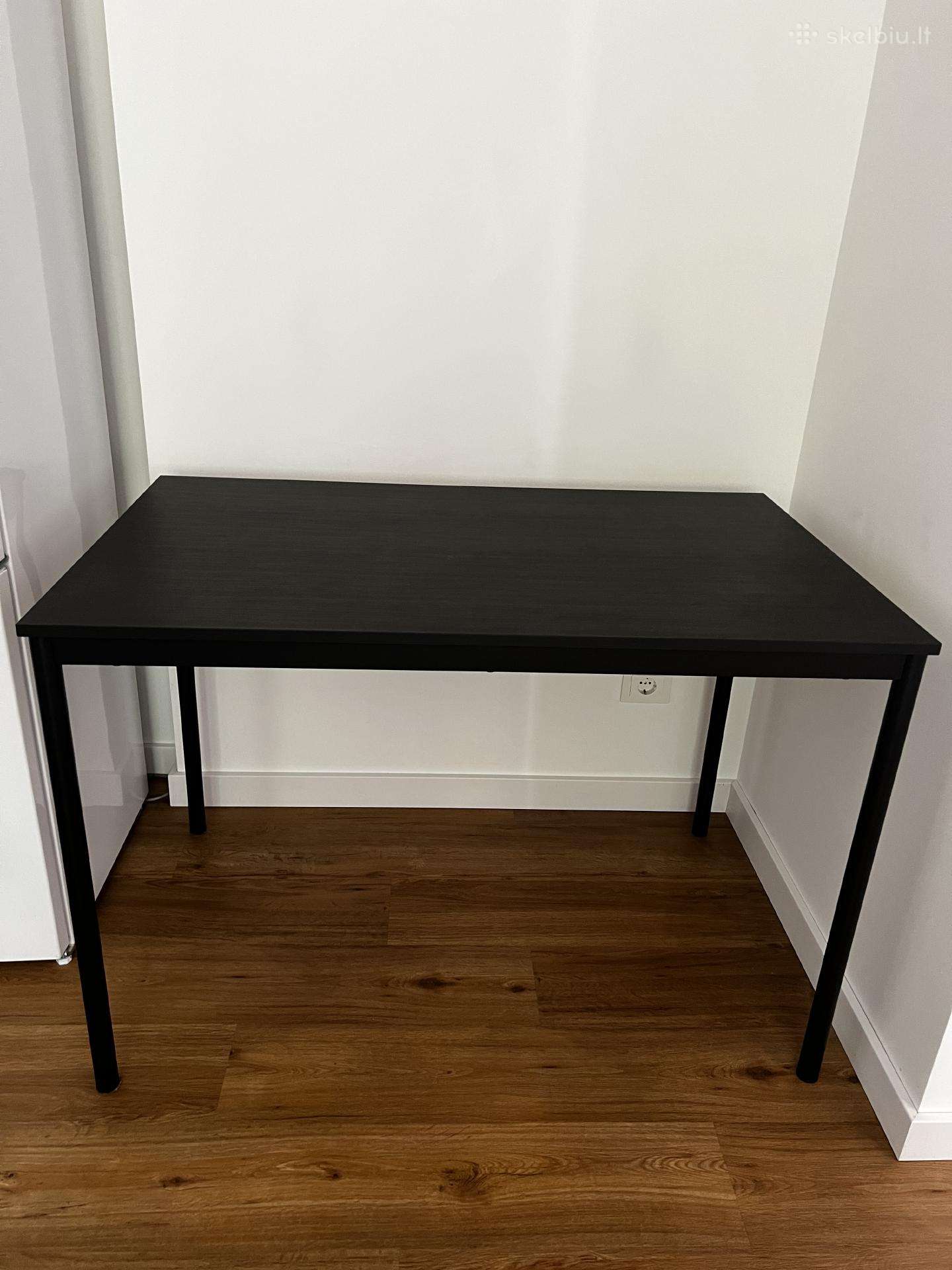 Ikea stalas
