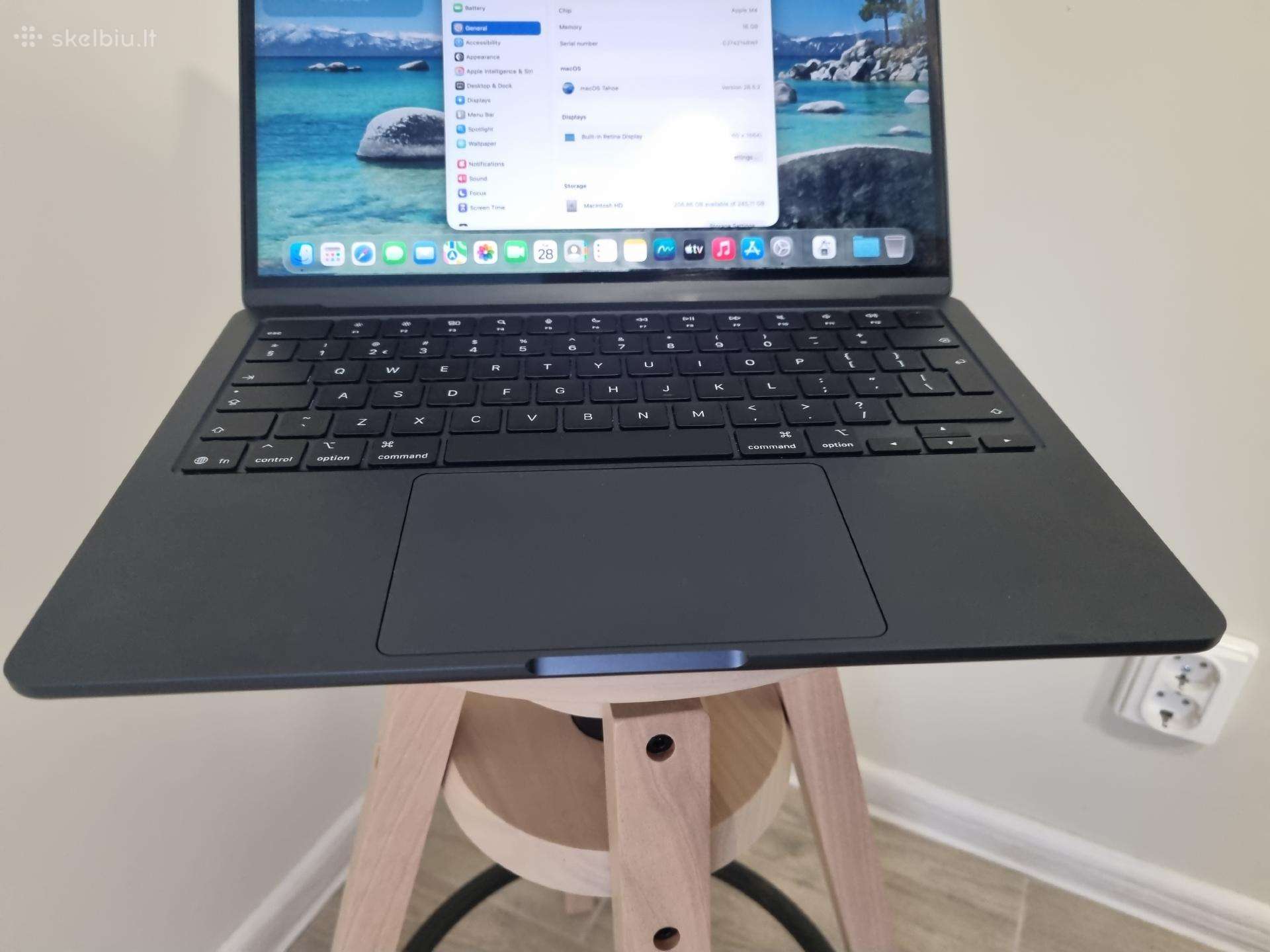 MacBook Air M4 13.6-inch 16 256