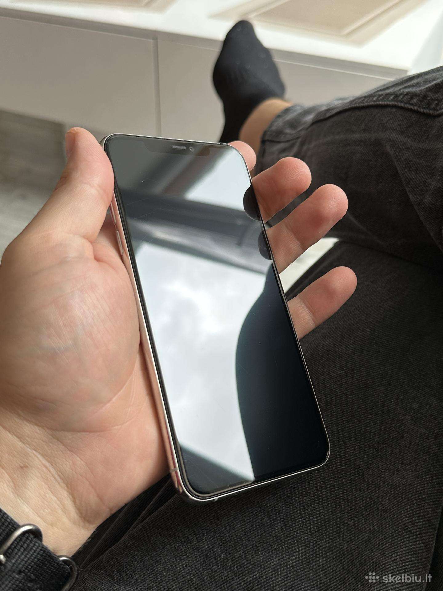 iPhone 11 Pro Max iCloud Locked
