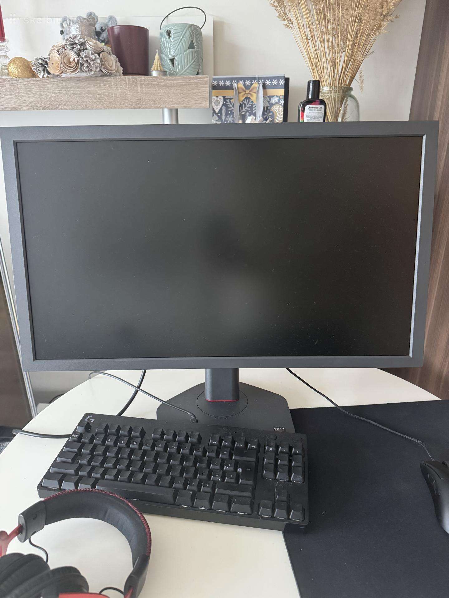 5800x3d 3070ti 400hz monitorius