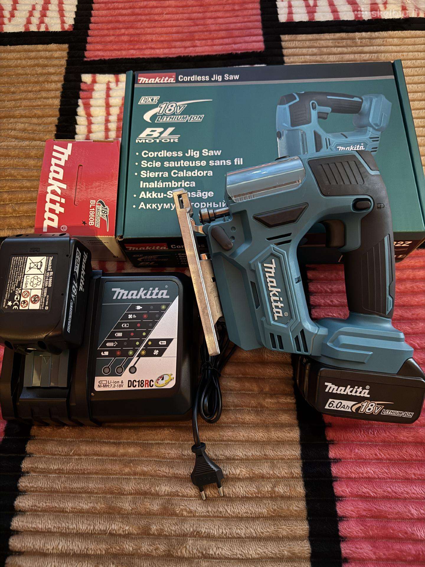 Makita Djv182z ( Akumuliatorinis Siaurapjūklis )