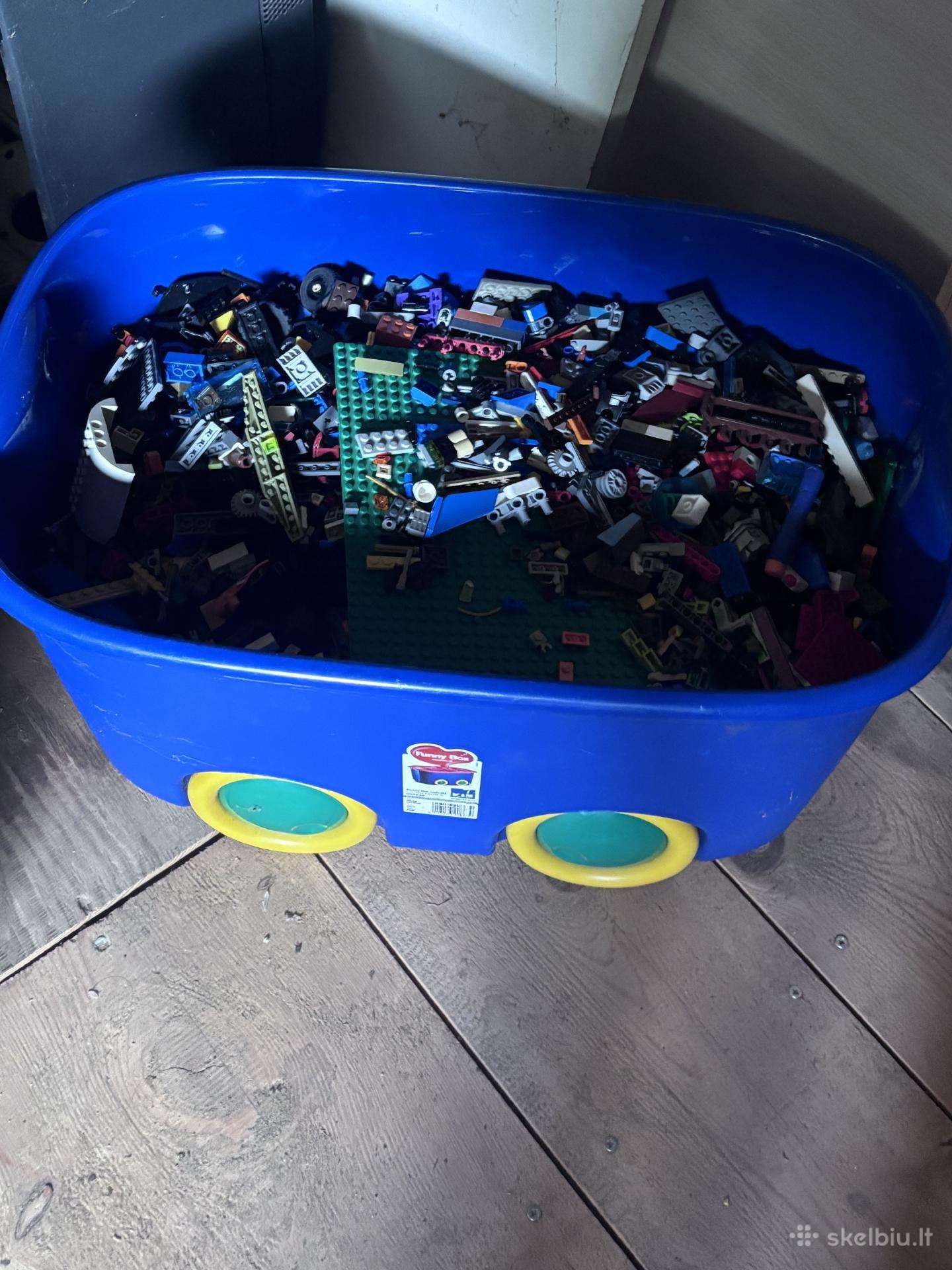 Lego konstruktorių/kaladėlių dėžės