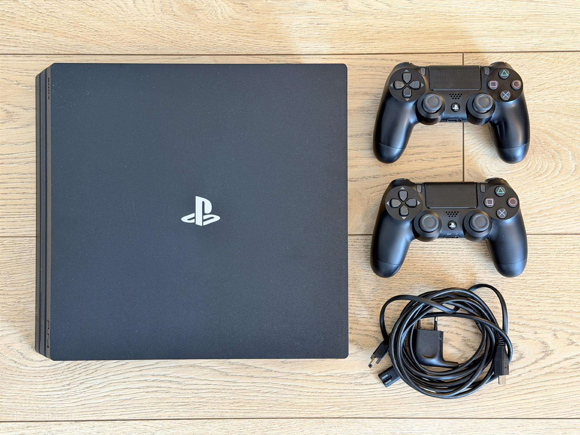 Playstation 4 Pro (du pulteliai)