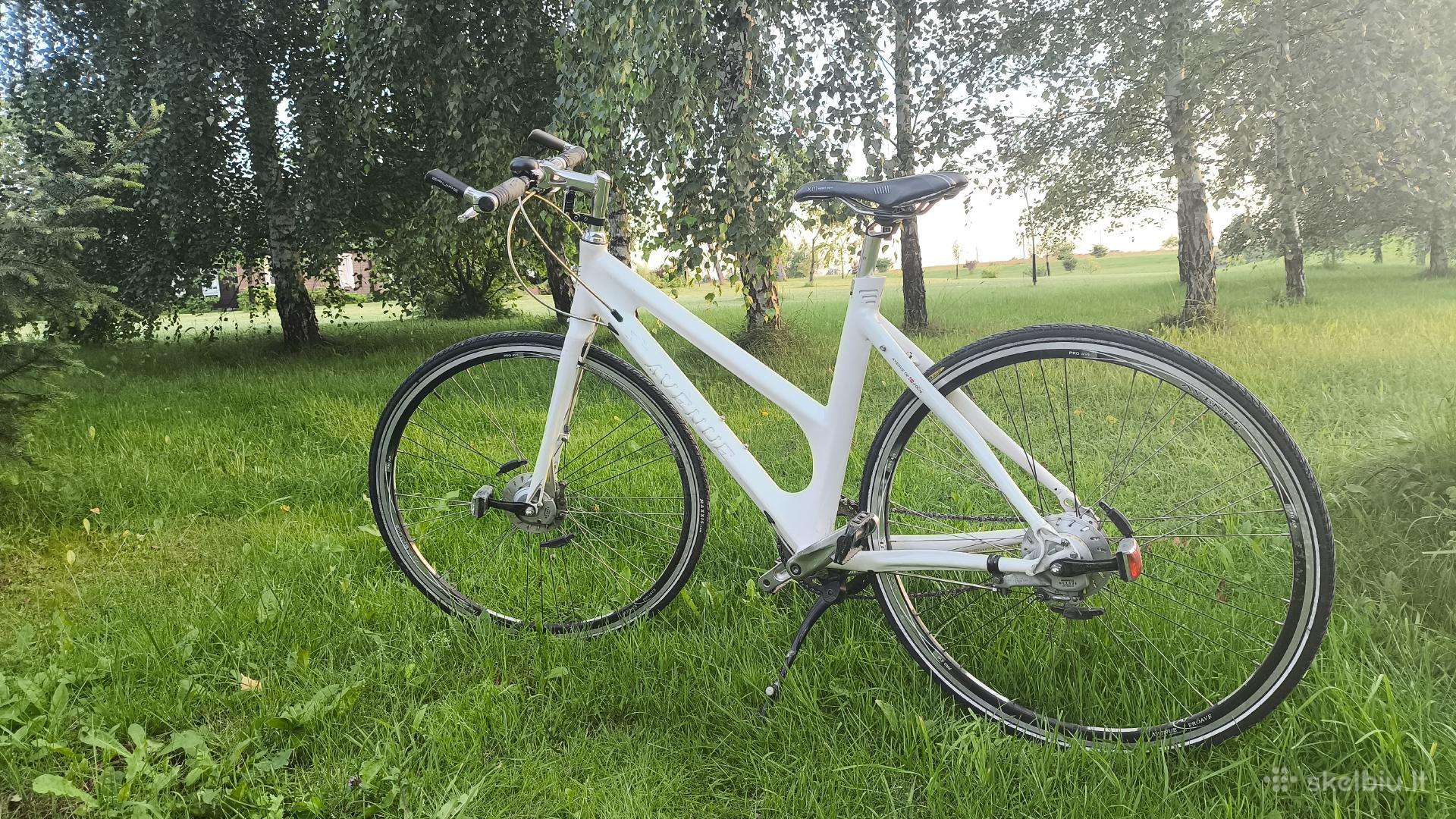 Parduodamas moteriškas dviratis,puikios būklės