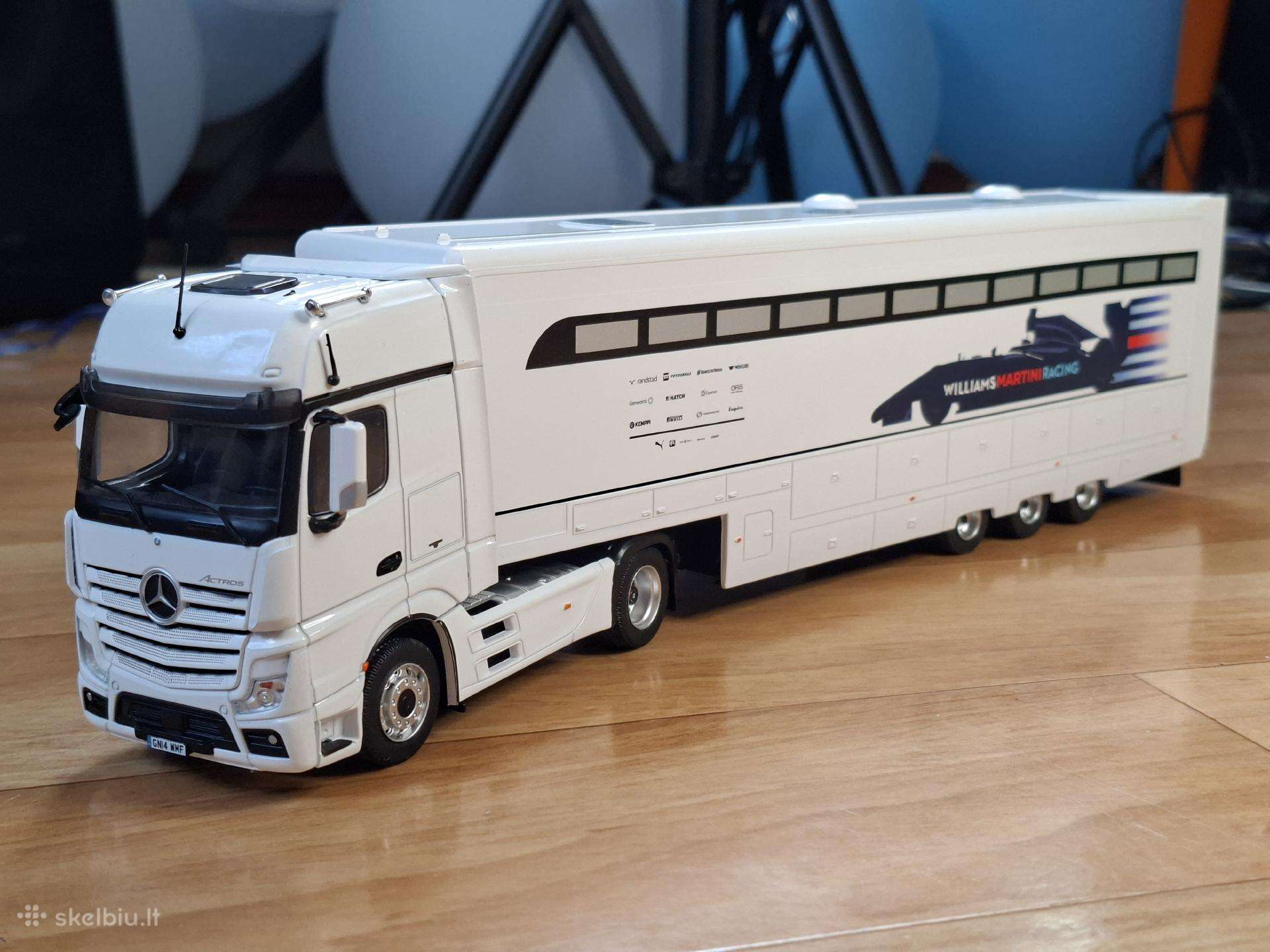 1:43 Mercedes Actros