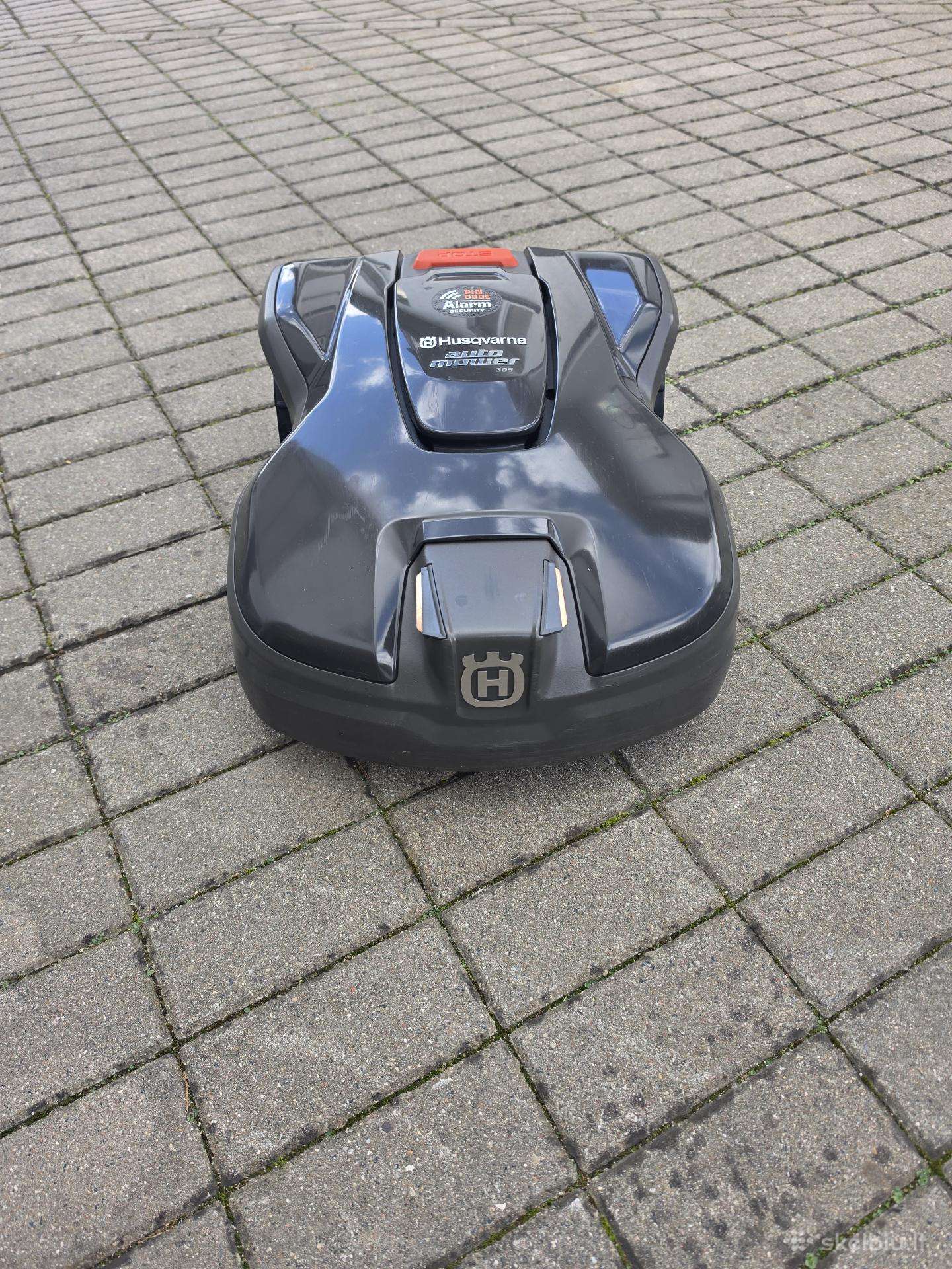 Robotas Husqvarna automower 305