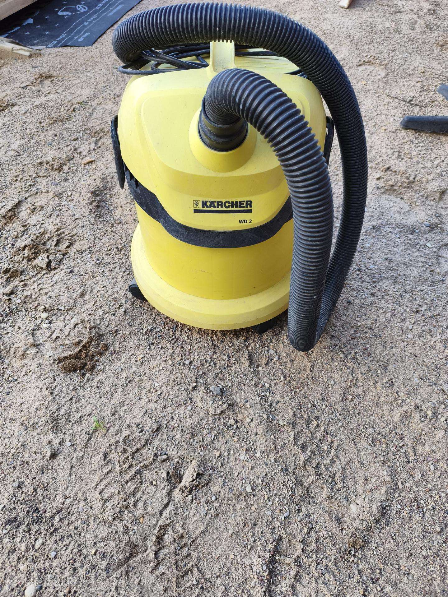 Karcher Wd2 siurblys