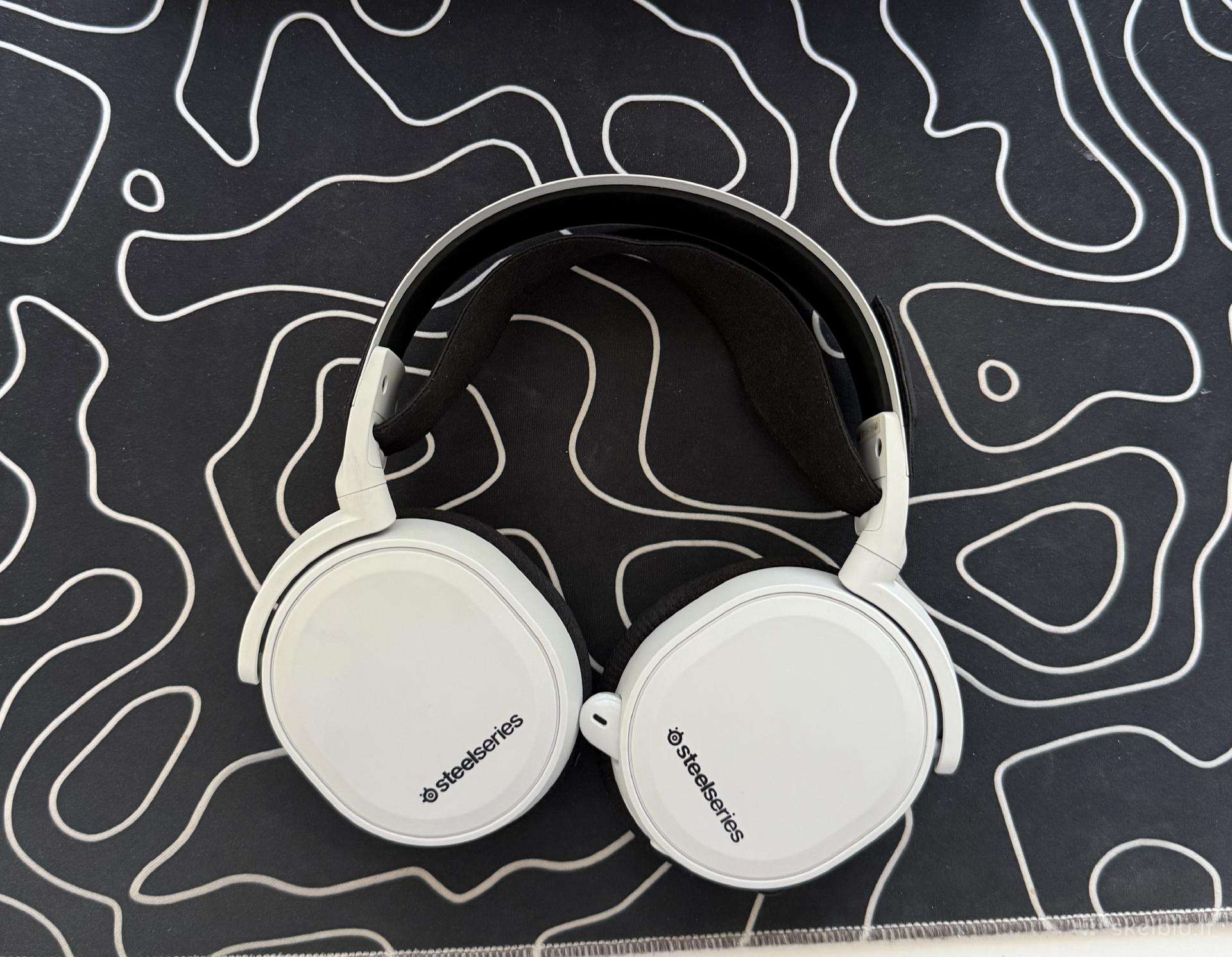 Steelseries Arctis 7+ Belaidės